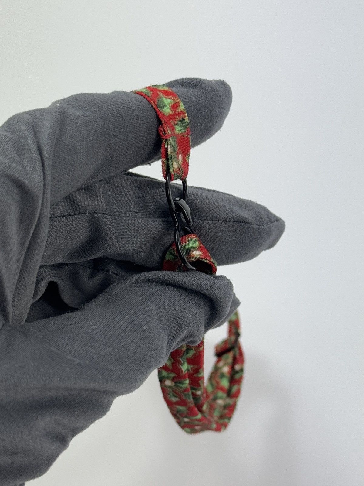 agnes b. CHRISTMAS BOW TIE Size ONE SIZE - 3 Thumbnail