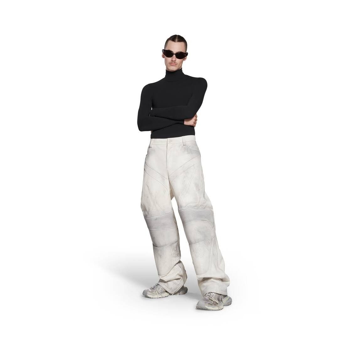 Balenciaga o1srvl11e0825 Biker Baggy Pants in White Size US 34 / EU 50 - 2 Thumbnail