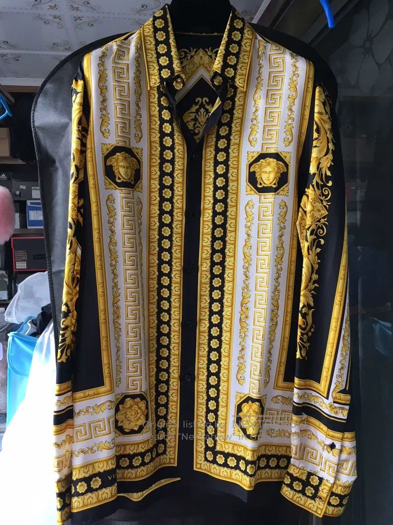 Versace Versace Shirt coat classic black gold baroque style Size US XS / EU 42 / 0 - 1 Thumbnail