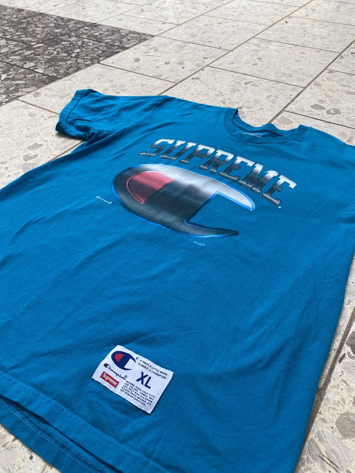 Supreme Supreme X Champion tee ss19 Size US XL / EU 56 / 4 - 3 Thumbnail