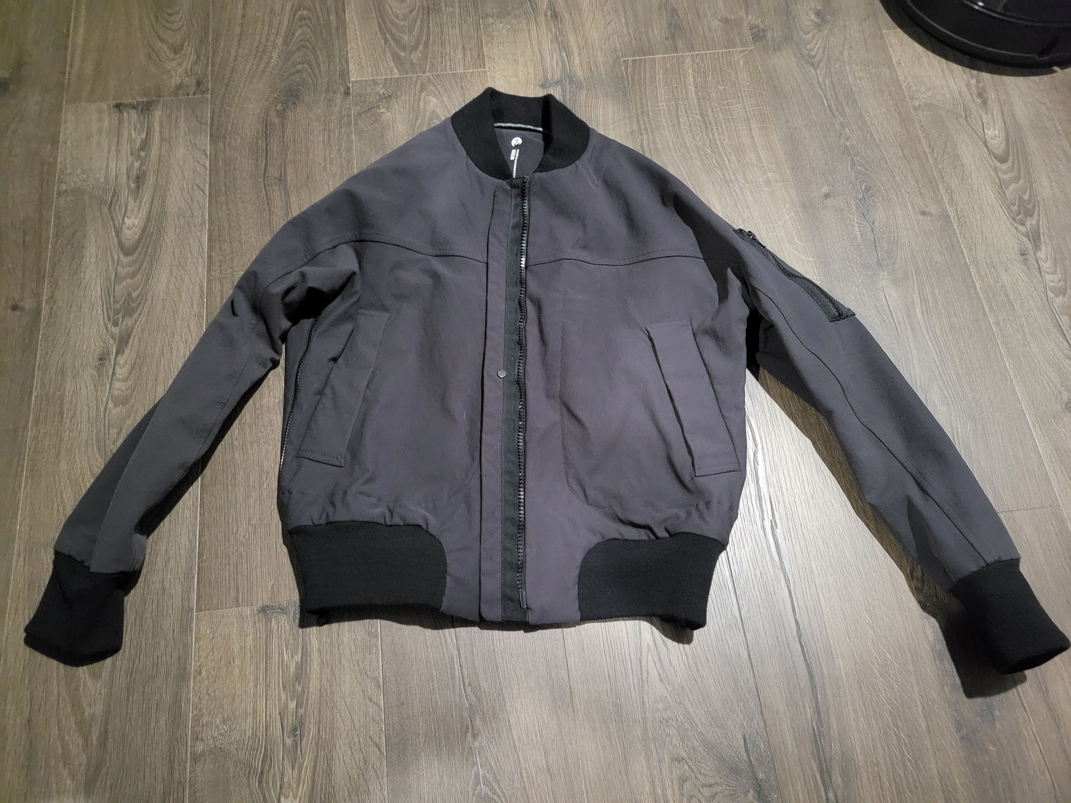 Outlier Bombtwill Bombshell Size US M / EU 48-50 / 2 - 2 Thumbnail