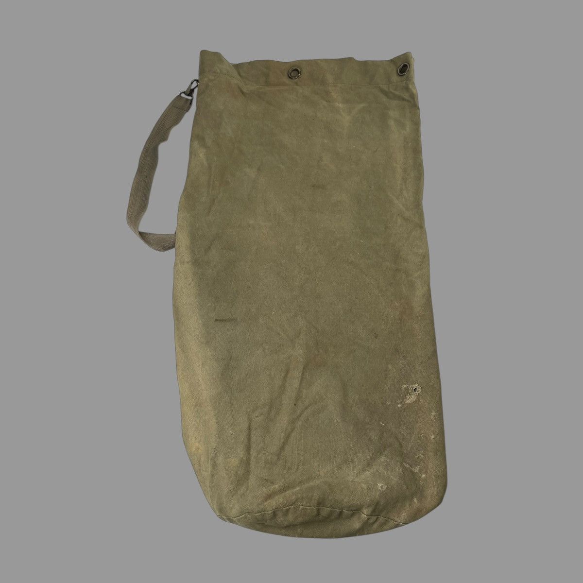 Vintage Vintage 1960s faded military army duffle Size ONE SIZE - 4 Thumbnail