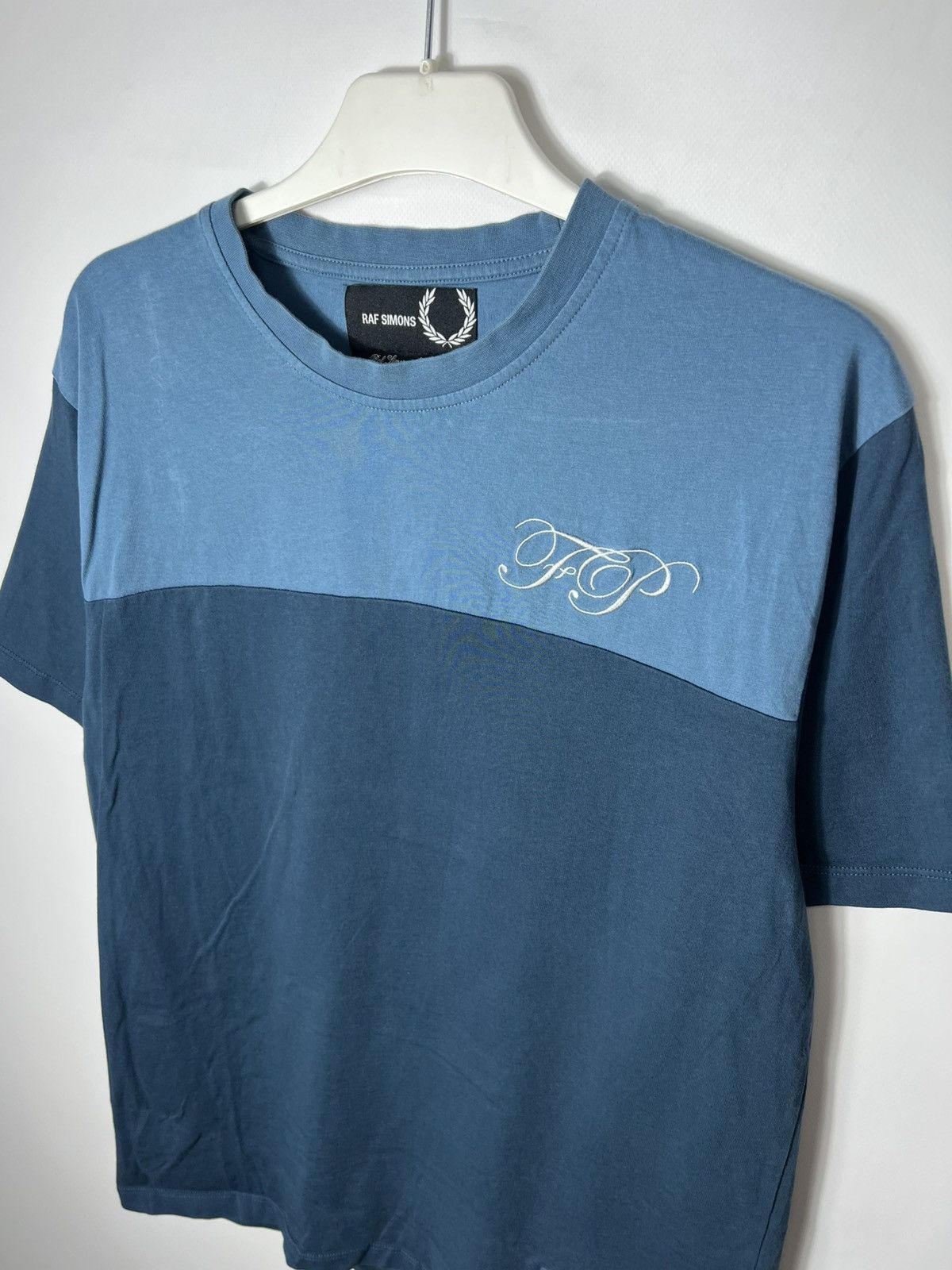Fred Perry Vintage streetwear RAF SIMONS X FRED PERRY T-SHIRT Size US L / EU 52-54 / 3 - 3 Thumbnail
