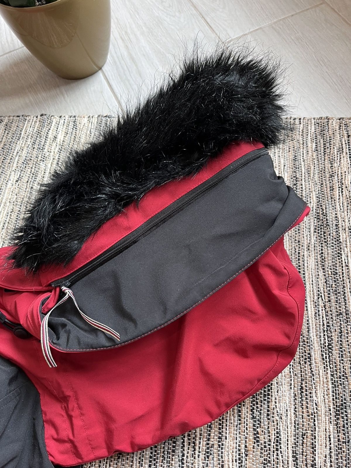 Tommy Hilfiger Tommy Hilfiger Parka Women's down jacket red minimalistic Size XS / US 0-2 / IT 36-38 - 23 Thumbnail