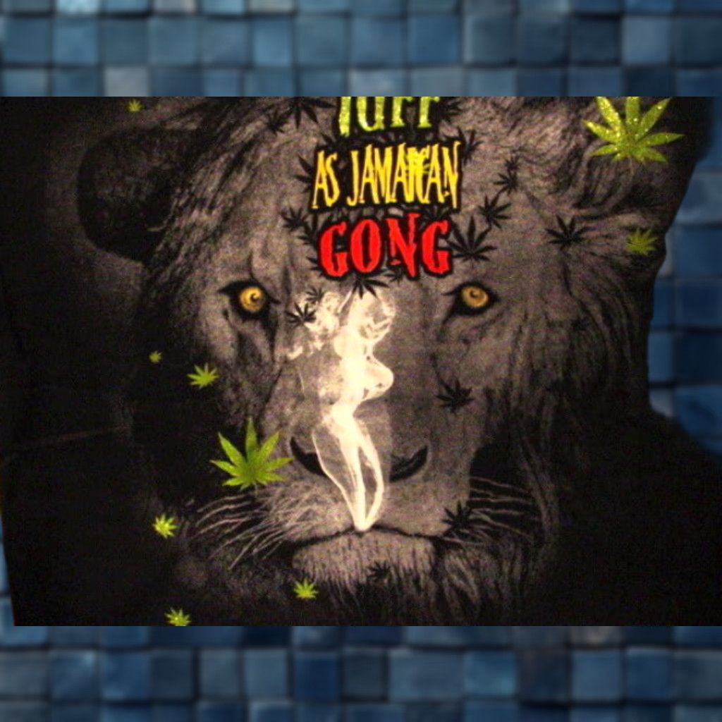 Vintage GRAPHIC T-SHIRT BLACK LARGE 100% COTTON MARIJUANA LEAVES LION HEAD "TUFF AS JAMAICAN GONG" Mens Size US L / EU 52-54 / 3 - 1 Preview