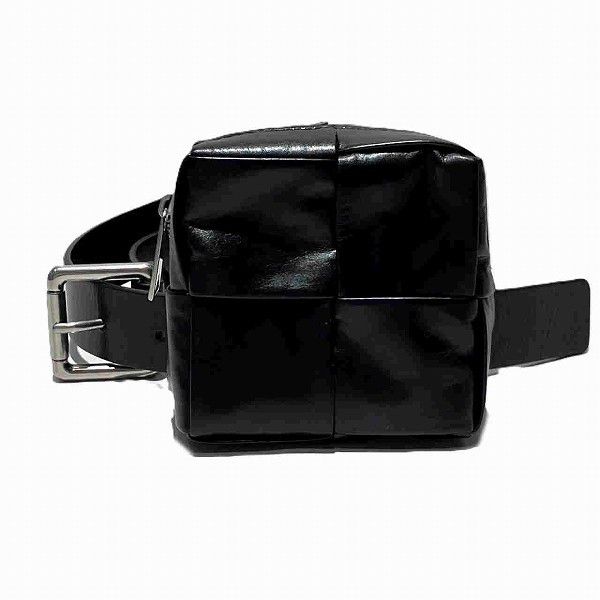 Bottega Veneta Bottega Veneta Bottega Veneta Leather Maxi Intrecciato Backpack Leather Backpack in Good Condition Size ONE SIZE - 1 Thumbnail