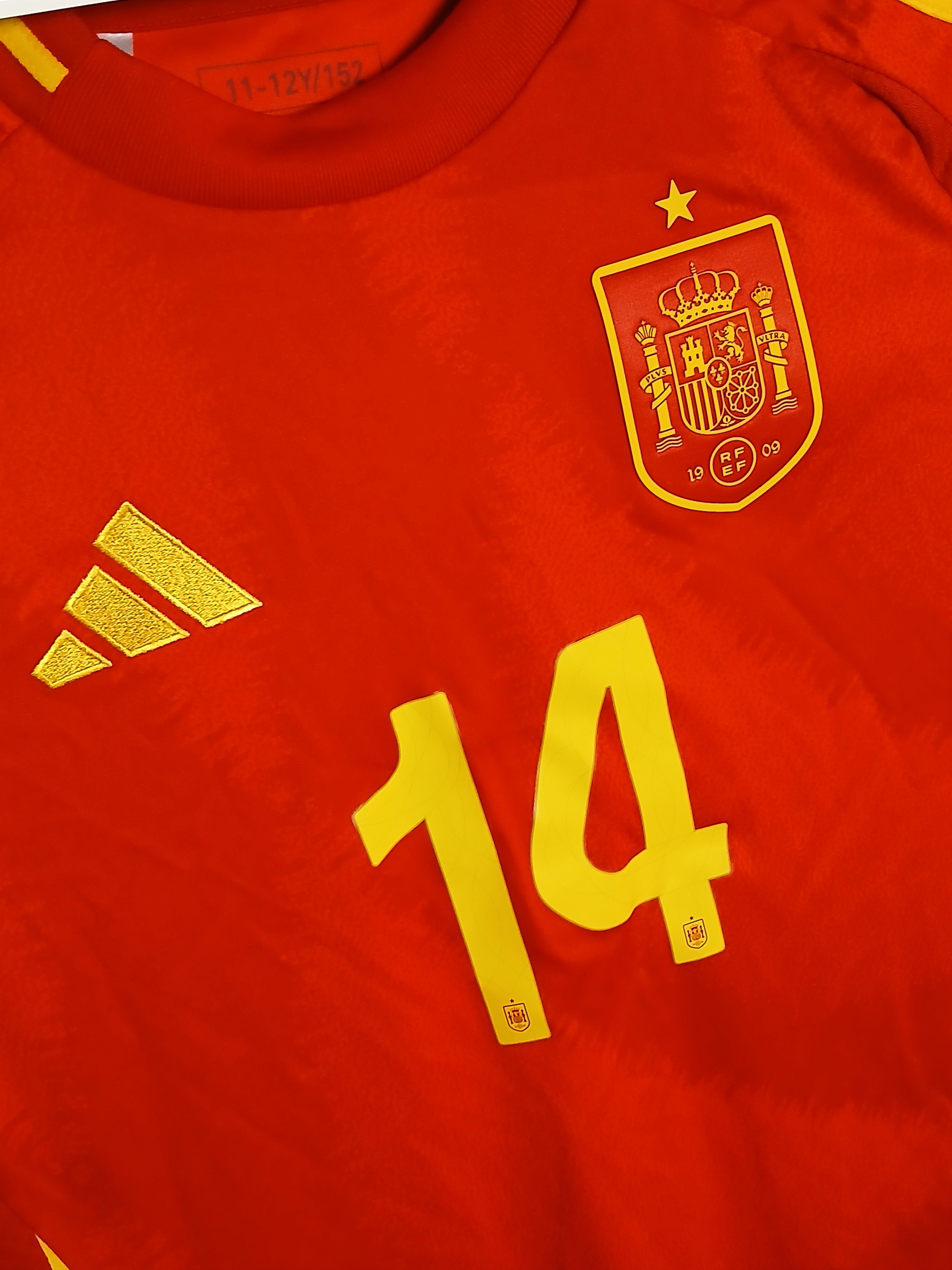 Adidas KIDS Spain National Football Team 24/25 Home Jersey T-Shirt Size US XS / EU 42 / 0 - 3 Thumbnail