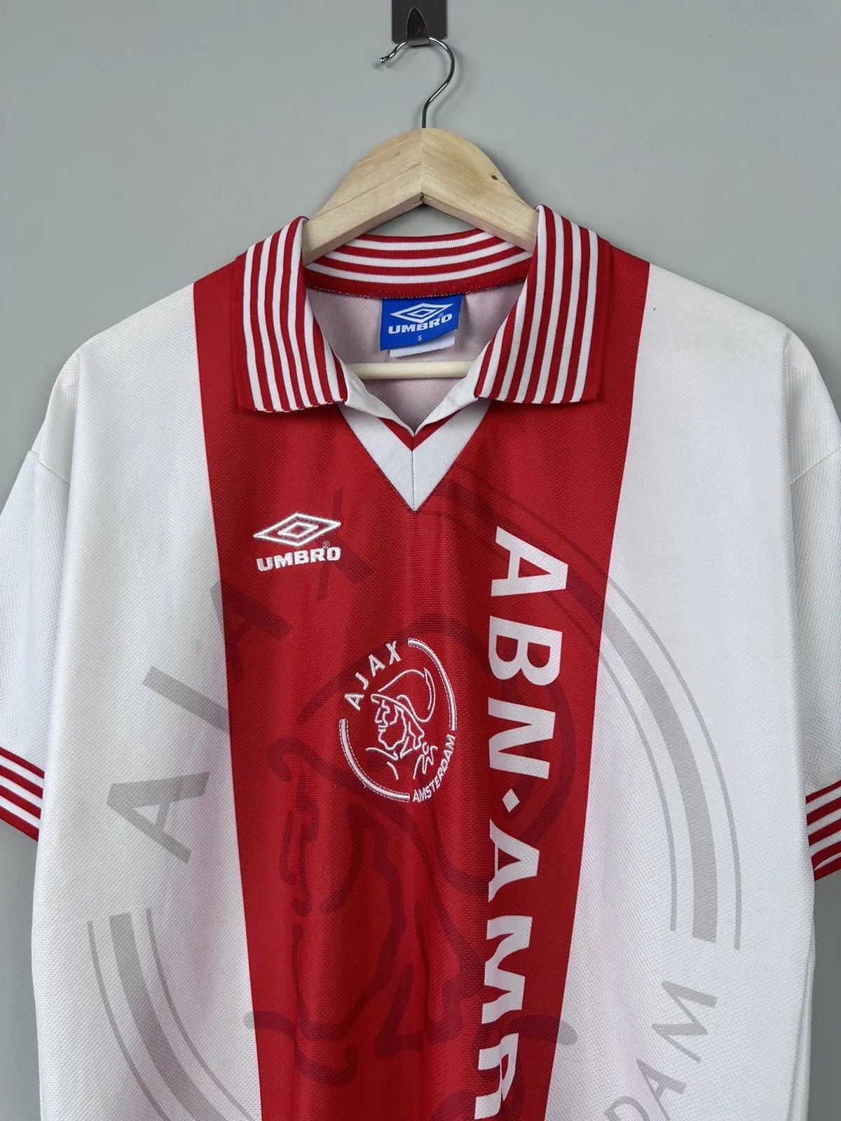 Umbro Vintage Y2k Ajax Soccer Jersey Bergkamp Rare Size US S / EU 44-46 / 1 - 4 Thumbnail