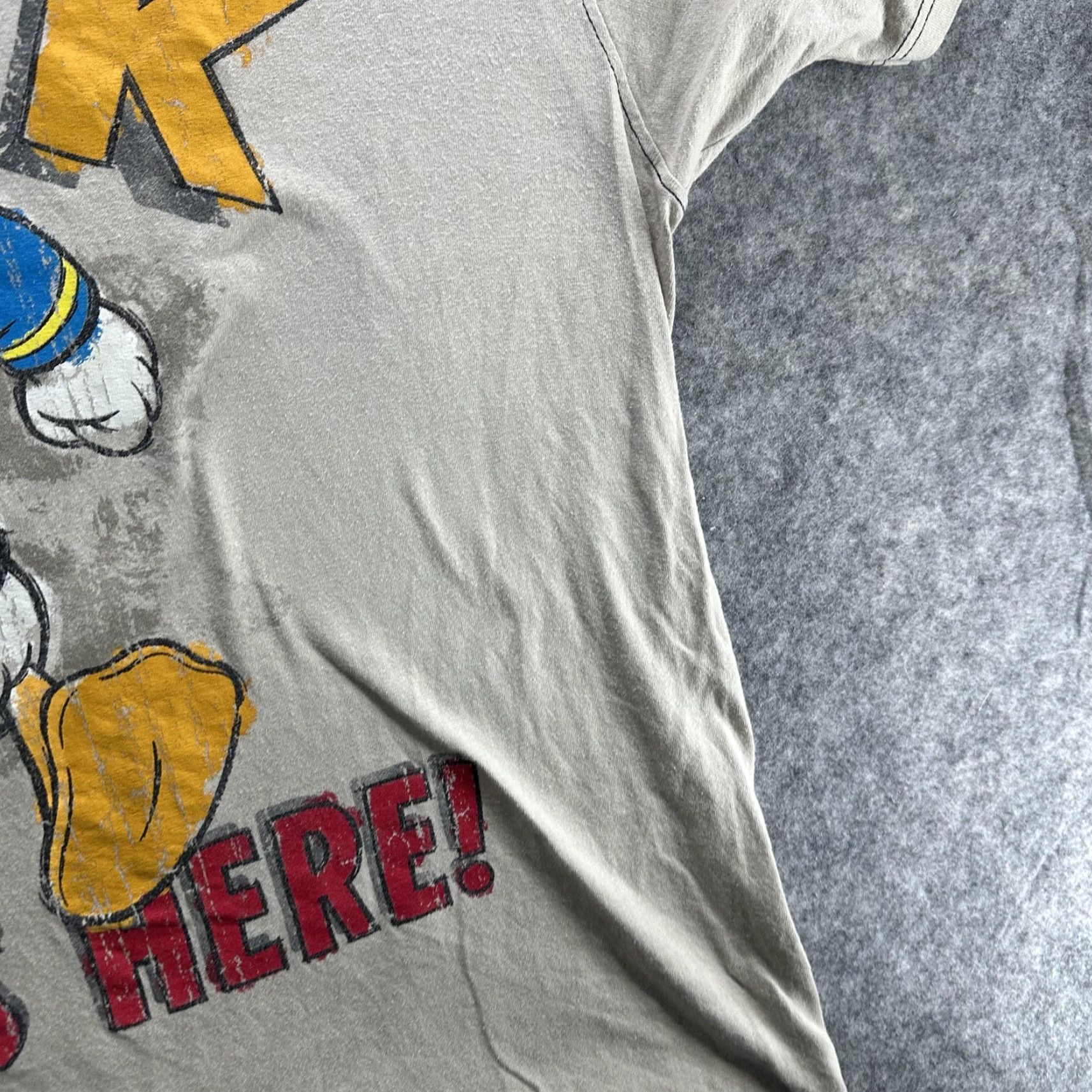 Disney VINTAGE Disney Donald Duck T-Shirt Mens XL Gray Cartoon Graphic Tee Short Sleeve Comic Classic Disney NYC Size US XL / EU 56 / 4 - 6 Thumbnail