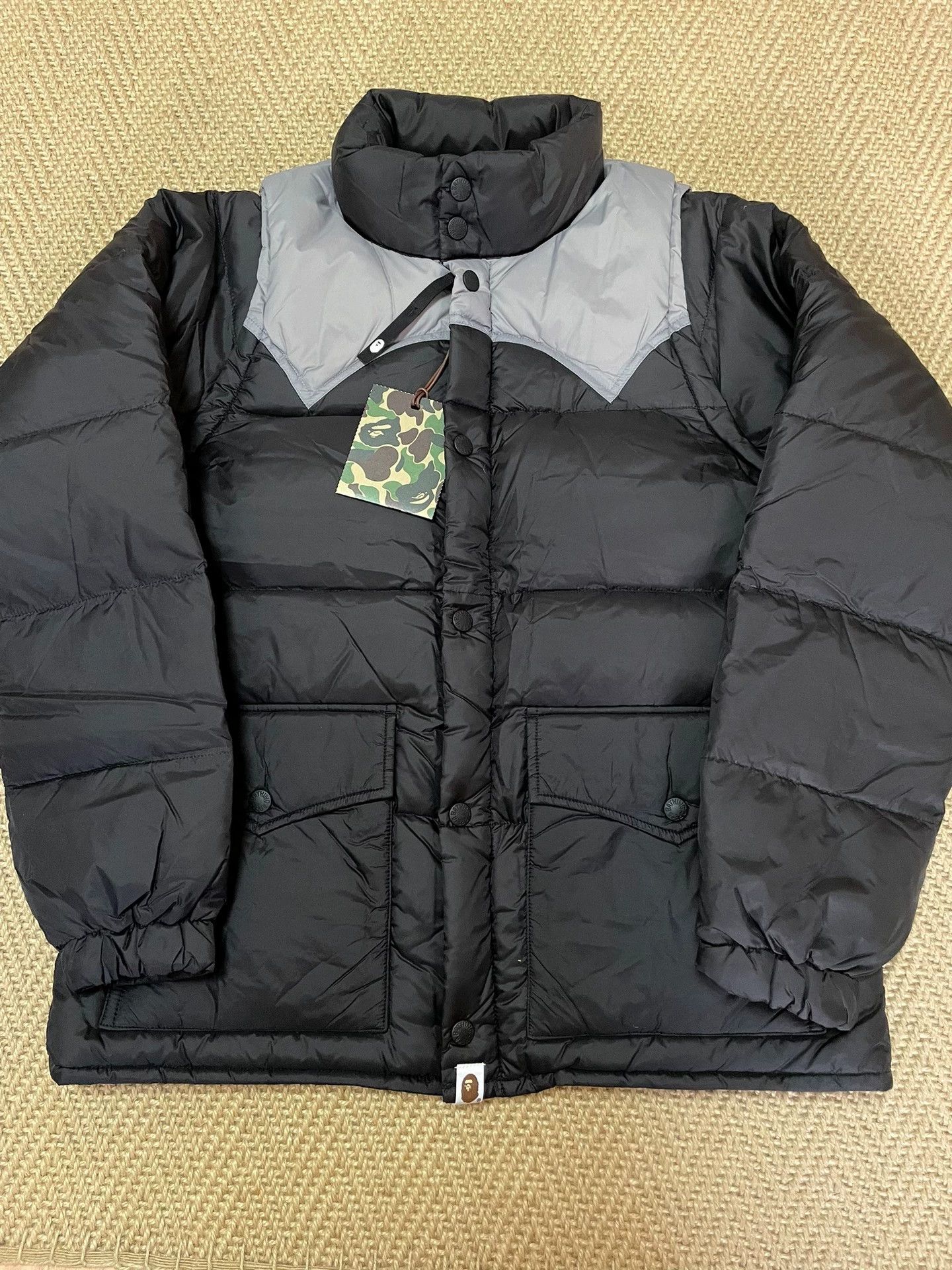 Bape BAPE Color Blocked Detachable Sleeve Down Jacket M Size US M / EU 48-50 / 2 - 1 Thumbnail