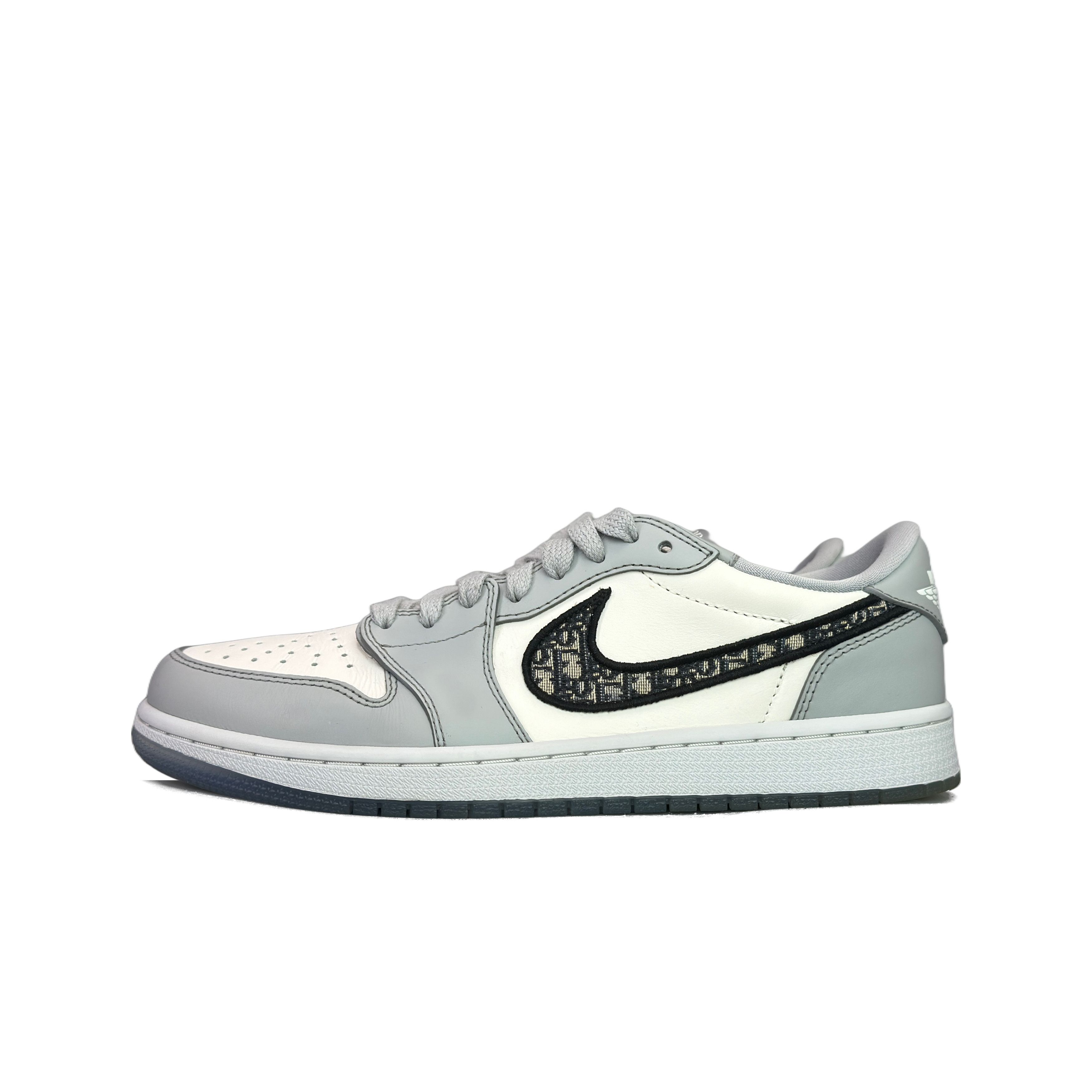 Dior Dior x Jordan Air Jordan 1 Low Size 9.5 Size US 9.5 / EU 42-43 - 1 Thumbnail