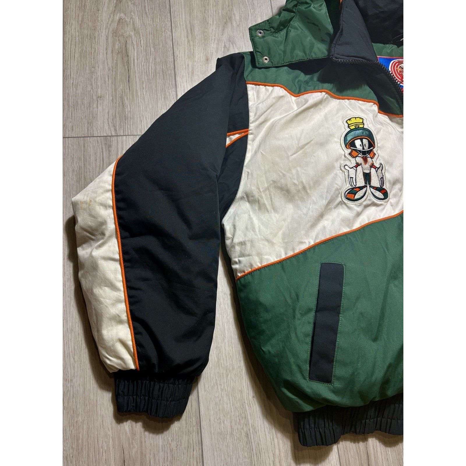NFL Daniel Young X Looney Tunes Miami Hurricanes Puffer L Size US L / EU 52-54 / 3 - 12 Thumbnail