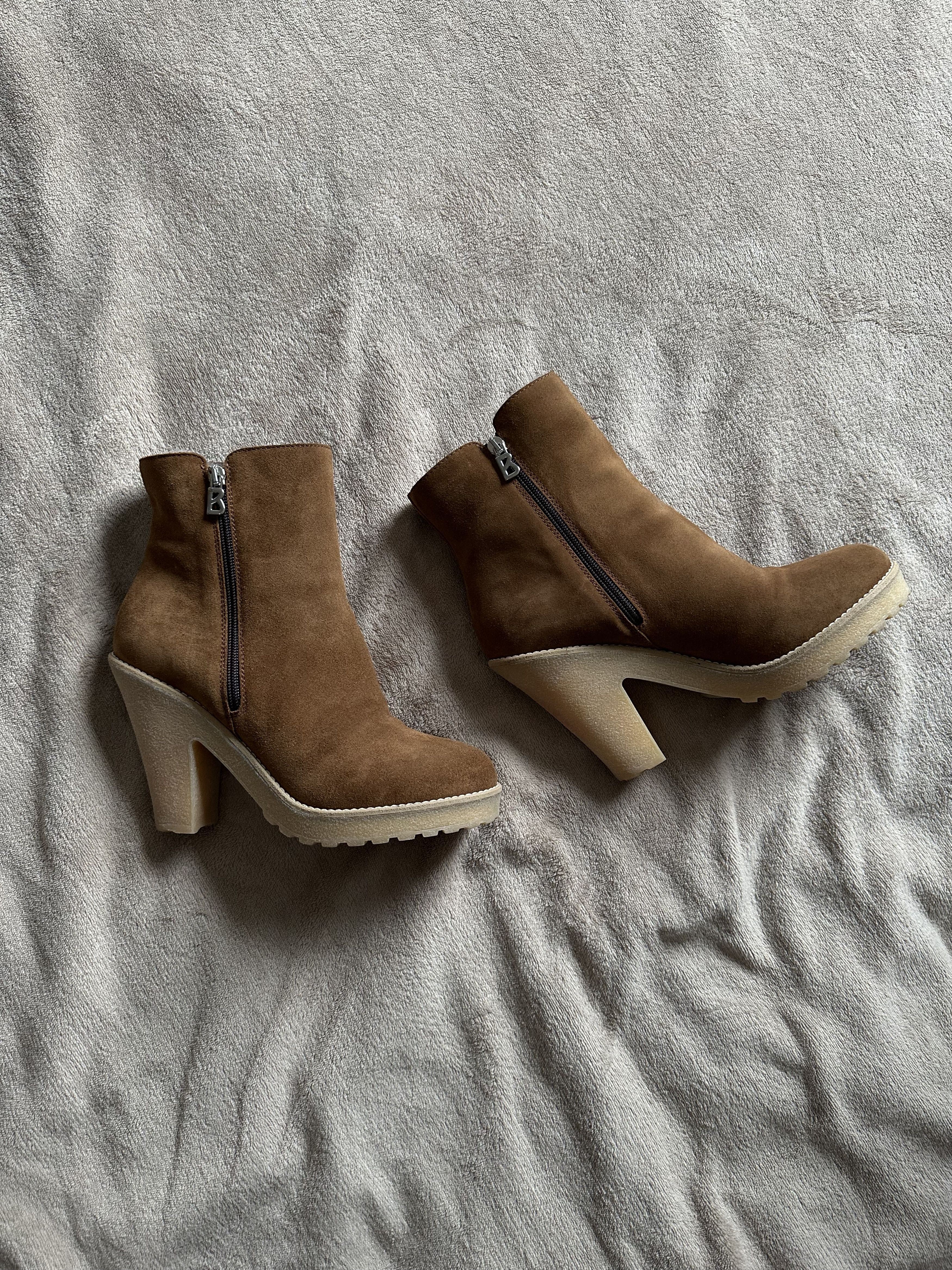 Bogner Bogner Suede Shearling Lined Platform Ankle Boots Brown 9.5 Size US 9.5 / IT 39.5 - 2 Thumbnail