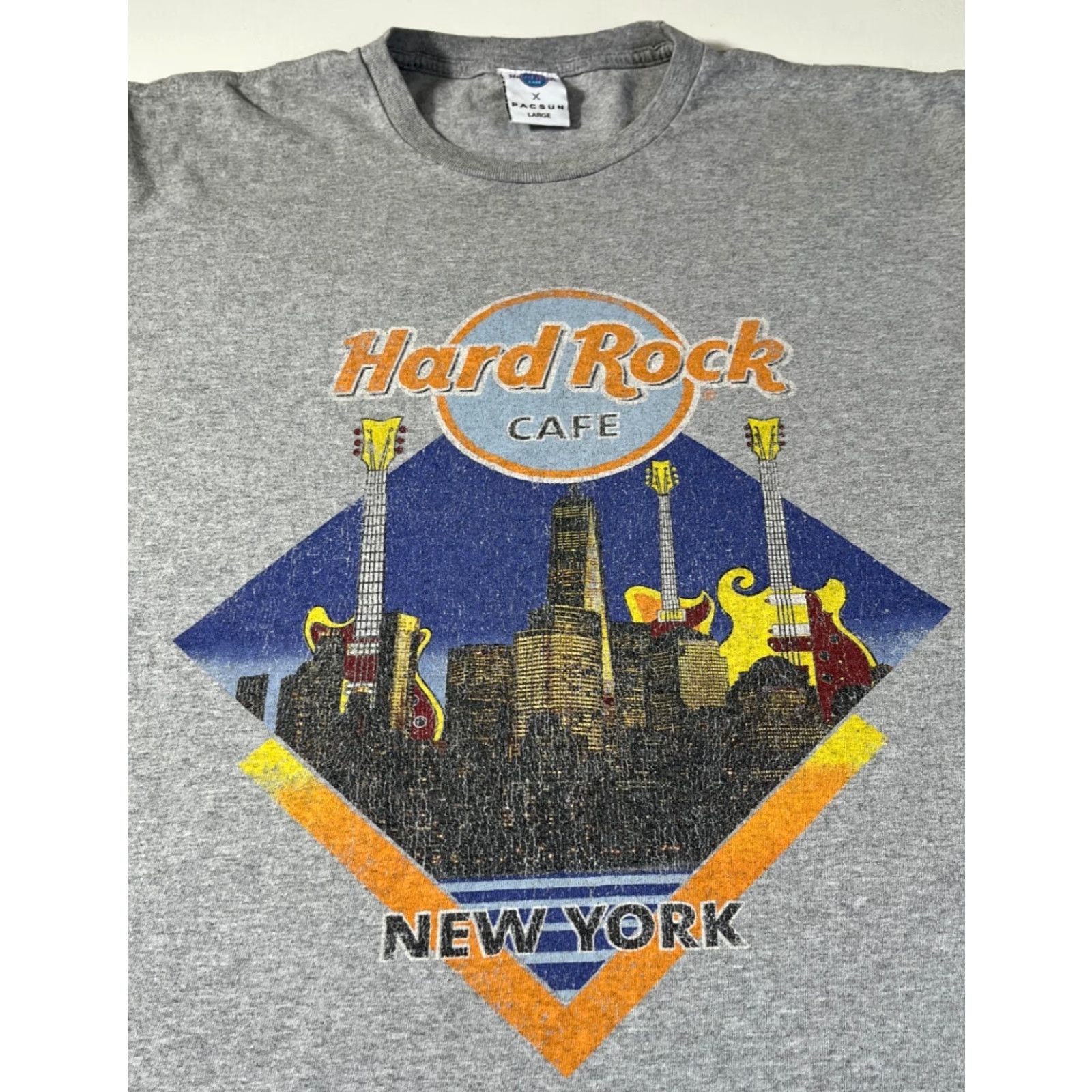 Pacsun VINTAGE PacSun Hard Rock Cafe New York T-Shirt Sz L Men Gray Cotton Blend Graphic Print Crew Neck Short Sleeve Vintage-washed T-shirt Rock 90s Mens Size US L / EU 52-54 / 3 - 4 Thumbnail