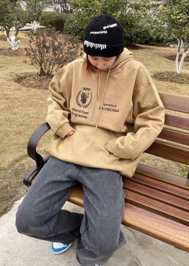 Balenciaga Balenciaga Brown hooded drawstring monogrammed long sleeve Size US S / EU 44-46 / 1 - 8 Thumbnail