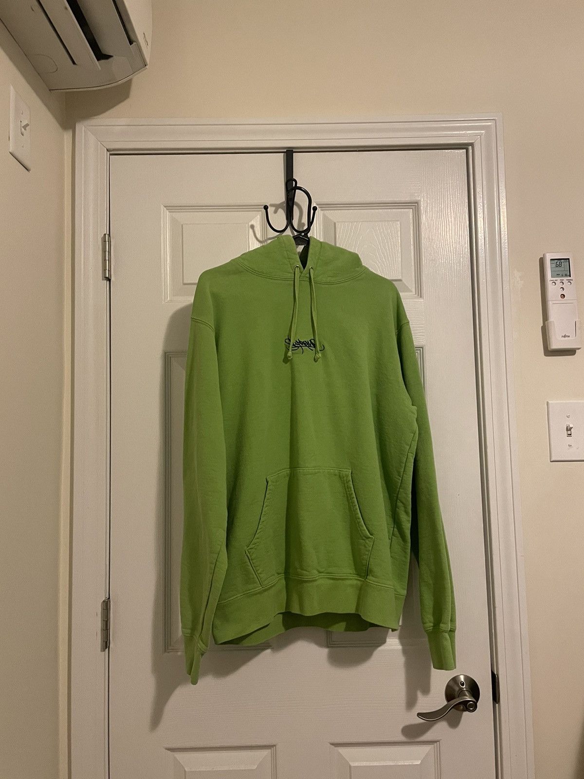 Supreme Supreme ss19 tag logo lime Size US L / EU 52-54 / 3 - 1 Thumbnail