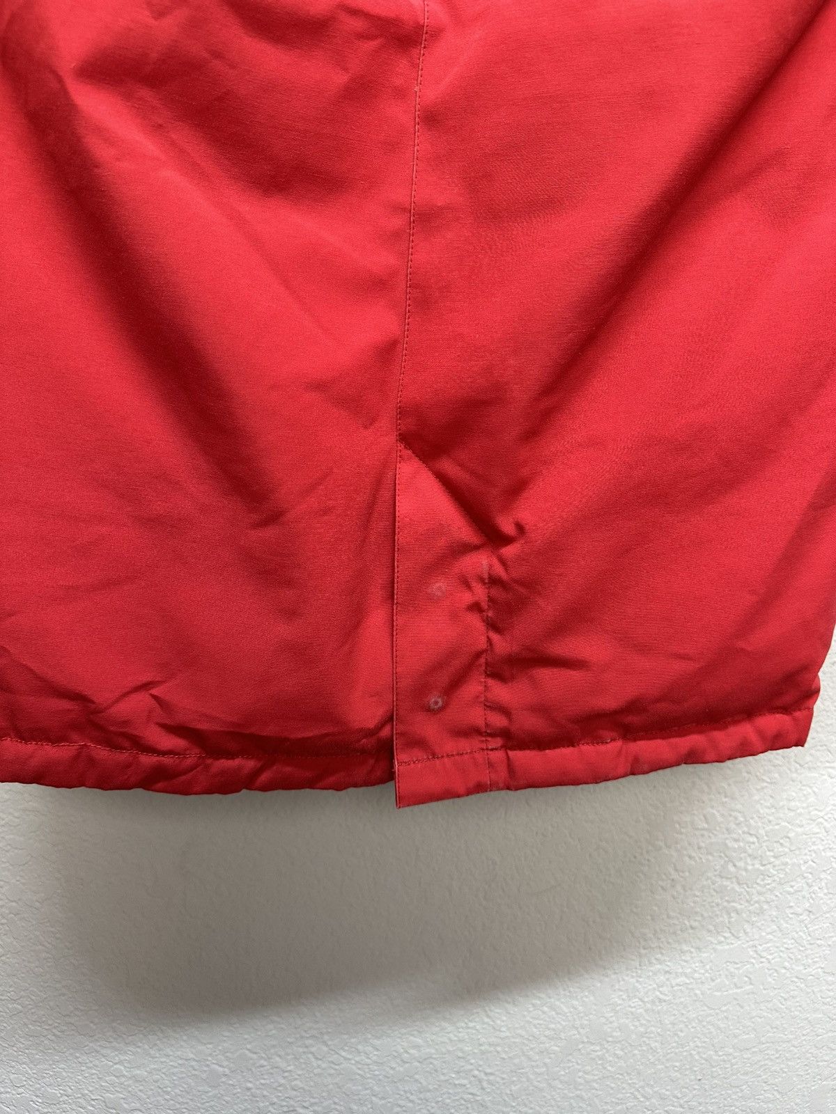 Canada Goose Vintage Canada Goose Down Puffer Jacket Real Fur Canada Size M / US 6-8 / IT 42-44 - 9 Thumbnail