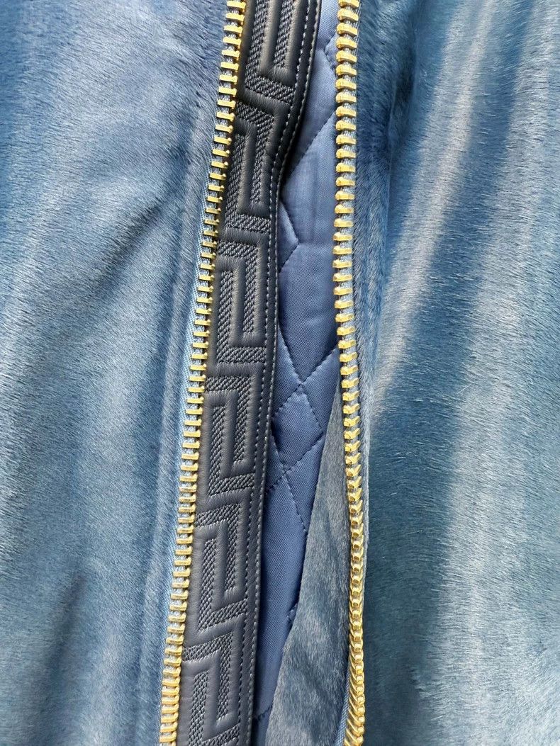 Versace Versace Fur one-piece jacket Size US M / EU 48-50 / 2 - 5 Thumbnail