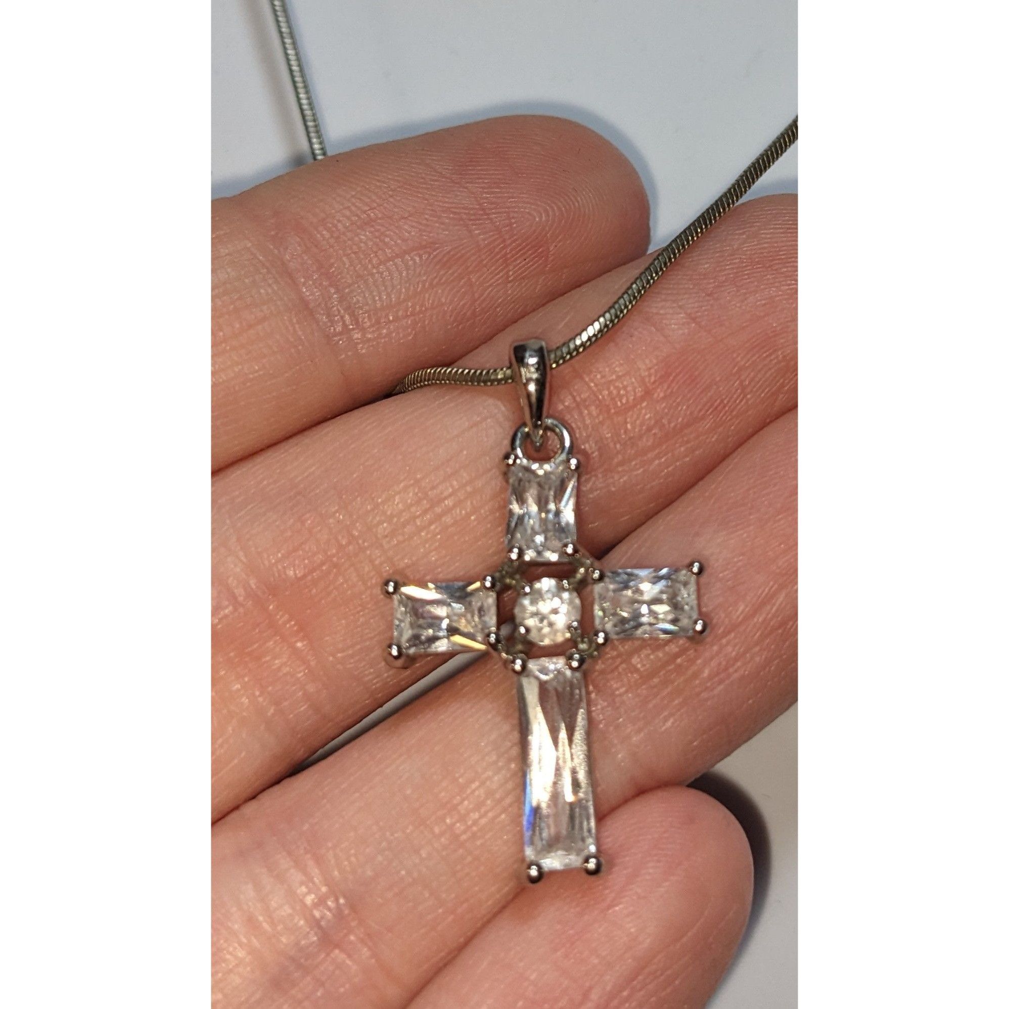 Other Elegant Religious Crystal Cross Pendant Necklace Size ONE SIZE - 2 Thumbnail