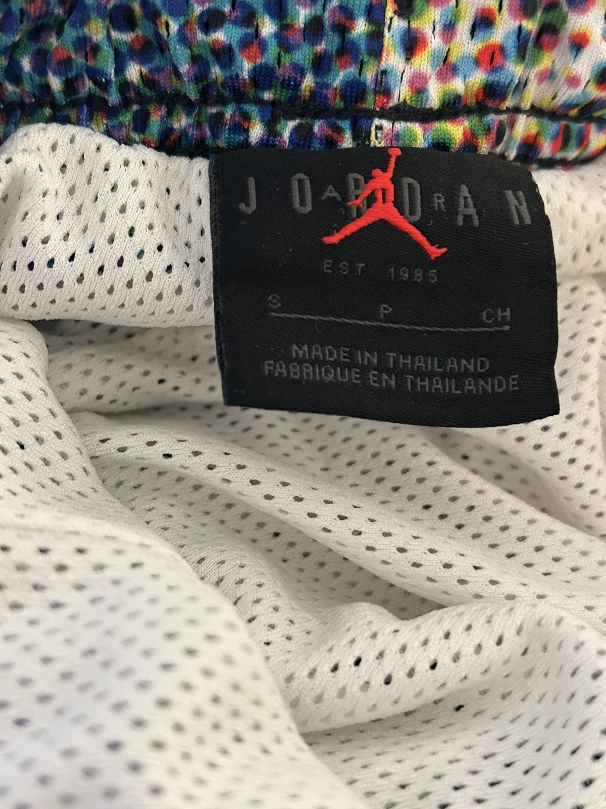 Jordan Brand Jordan Graphic (RGB Dots) Size US 32 / EU 48 - 6 Thumbnail