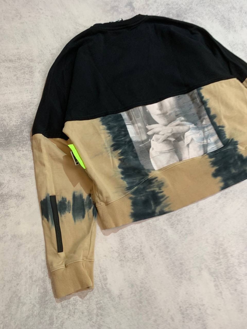 Perks And Mini Perks and Mini rare man oversized sweatshirt in size L Size US L / EU 52-54 / 3 - 9 Thumbnail