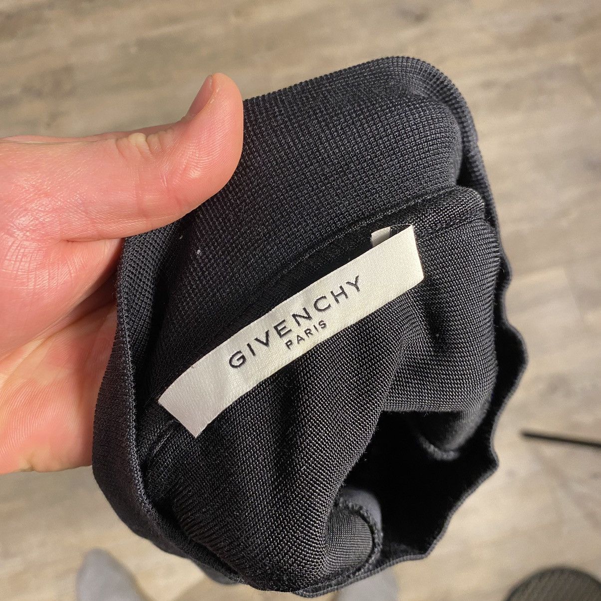 Givenchy Jumper Givenchy Box Logo Size US M / EU 48-50 / 2 - 12 Thumbnail