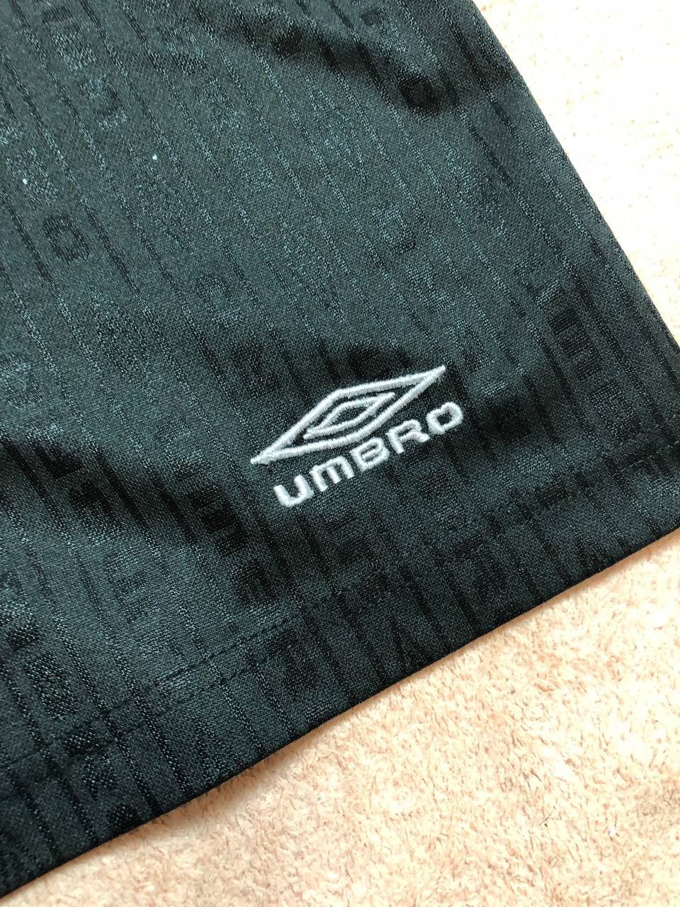 Umbro UMBRO Men’s Sports FOOTBALL Shorts Lightweight Comfort Size US 38 / EU 54 - 6 Thumbnail