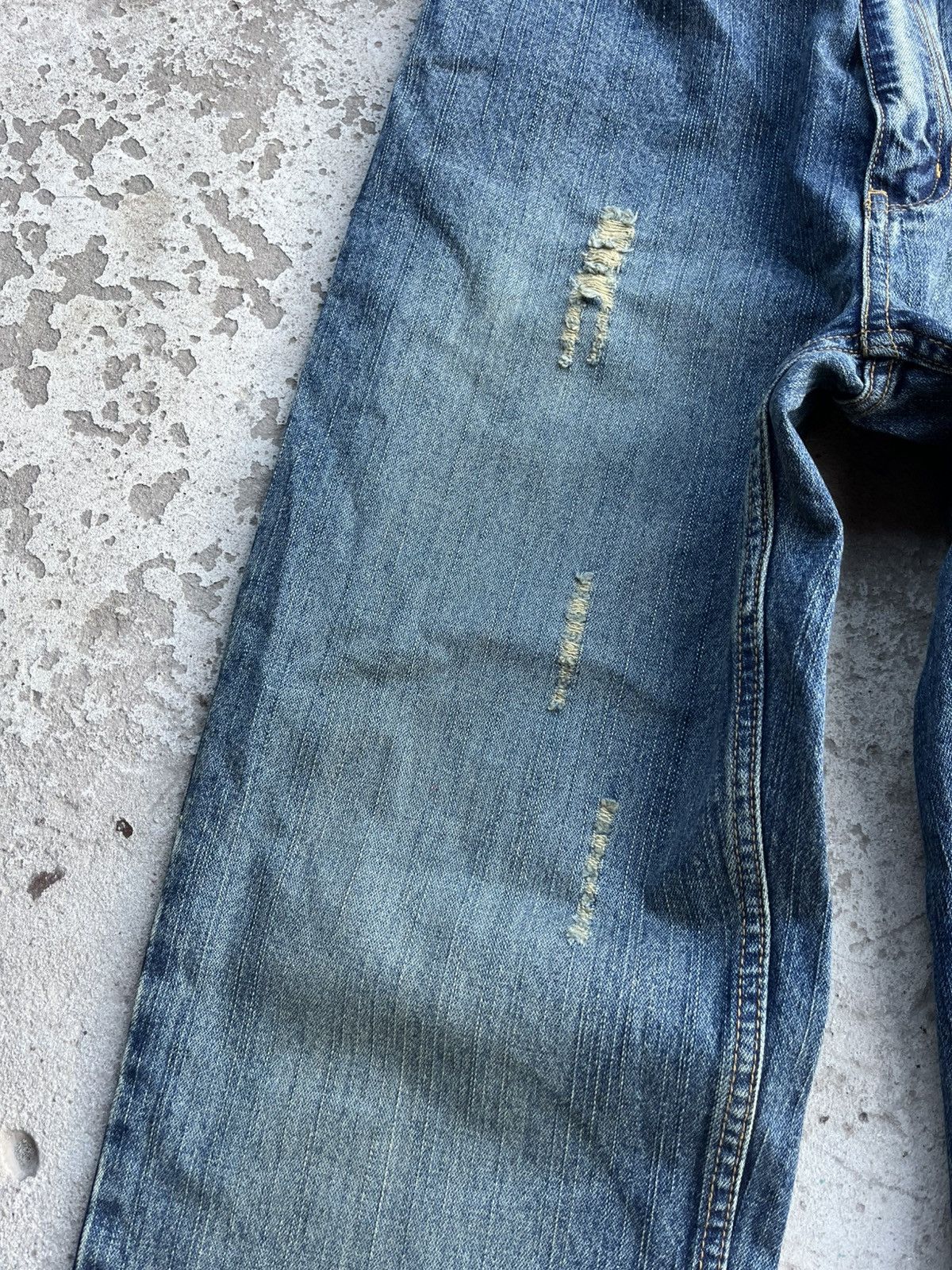 If Six Was Nine × Japanese Brand × Le Grande Bleu (L.G.B.) Vintage Faded Distressed Rick Owens Style Y2K Jeans Denim Size US 34 / EU 50 - 8 Thumbnail