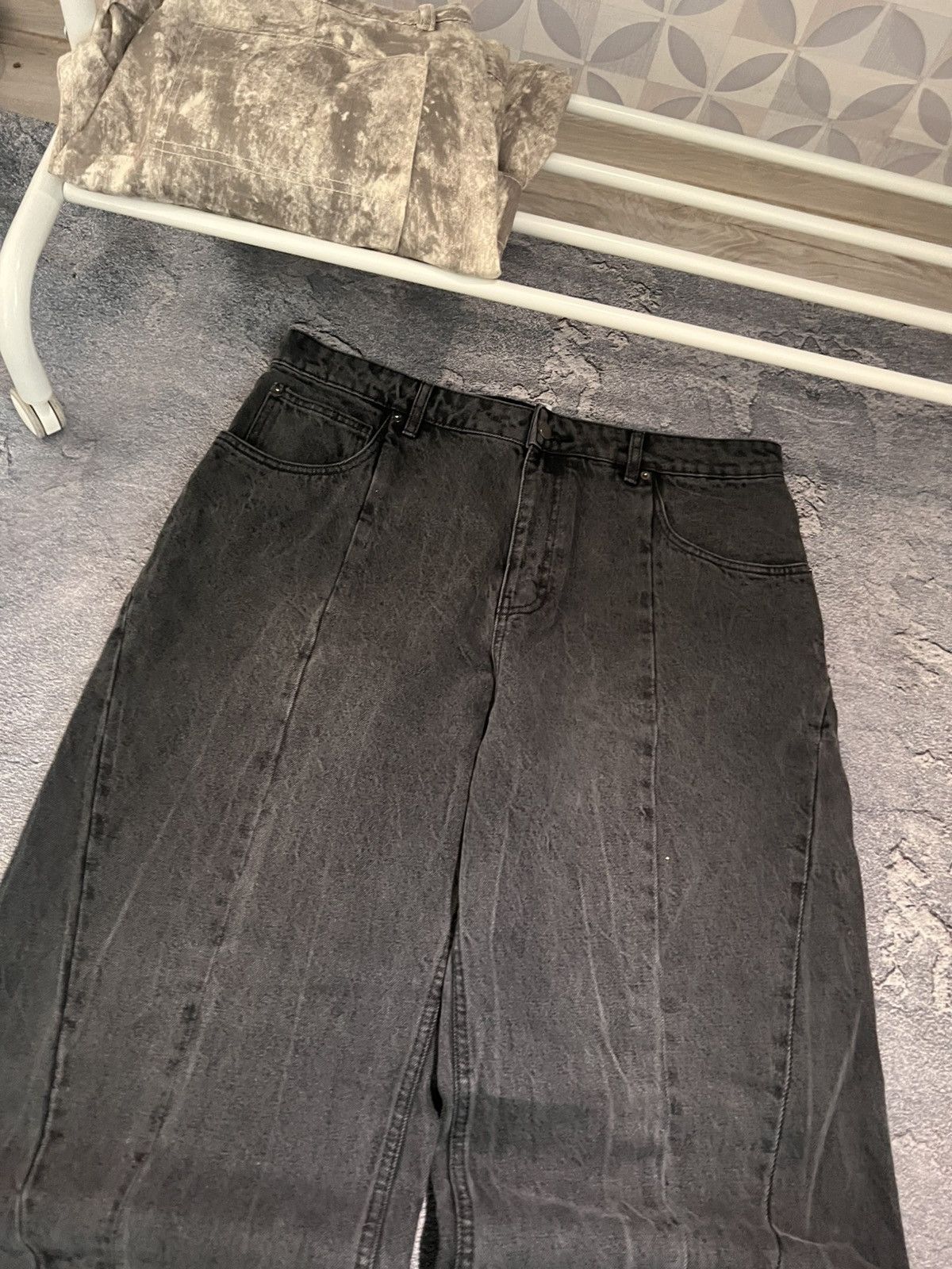 Japanese Brand Vintage Washed Underground Japan Distressed Jeans Size US 39 - 2 Thumbnail