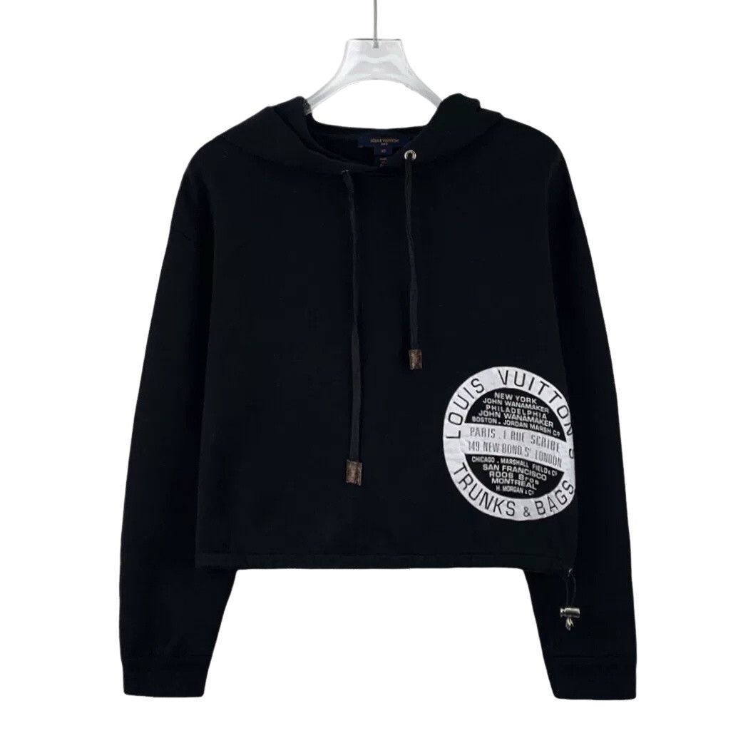 Louis Vuitton Louis Vuitton Logo Print Hoodie XS Size XS / US 0-2 / IT 36-38 - 1 Thumbnail