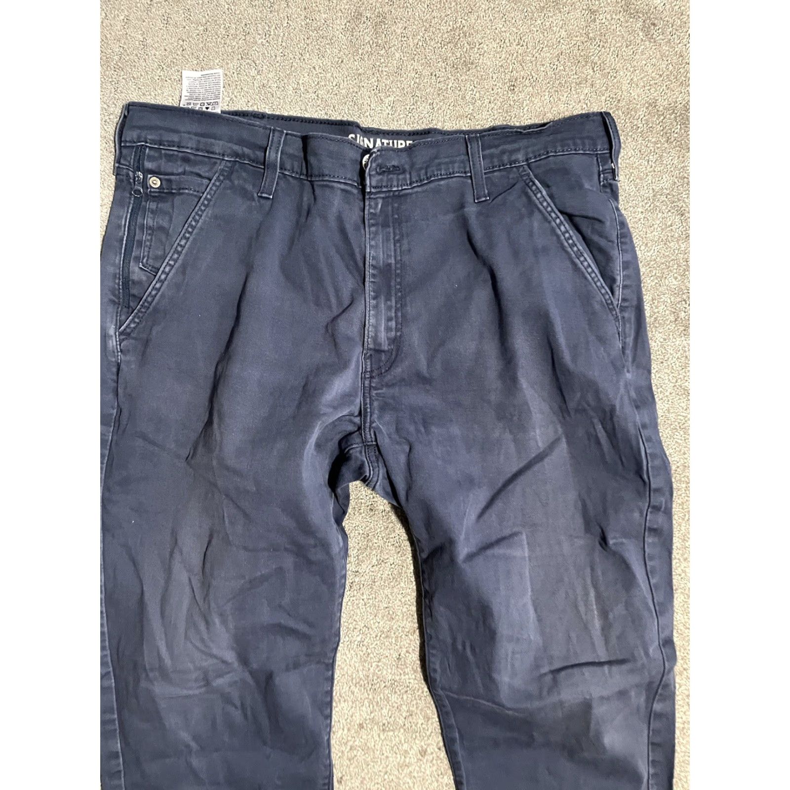 Vintage VINTAGE Levi Strauss Signature Jeans Mens 38x32 Medium Blue S61 Straight Denim<|vq_4520|> Size US 38 / EU 54 - 4 Thumbnail