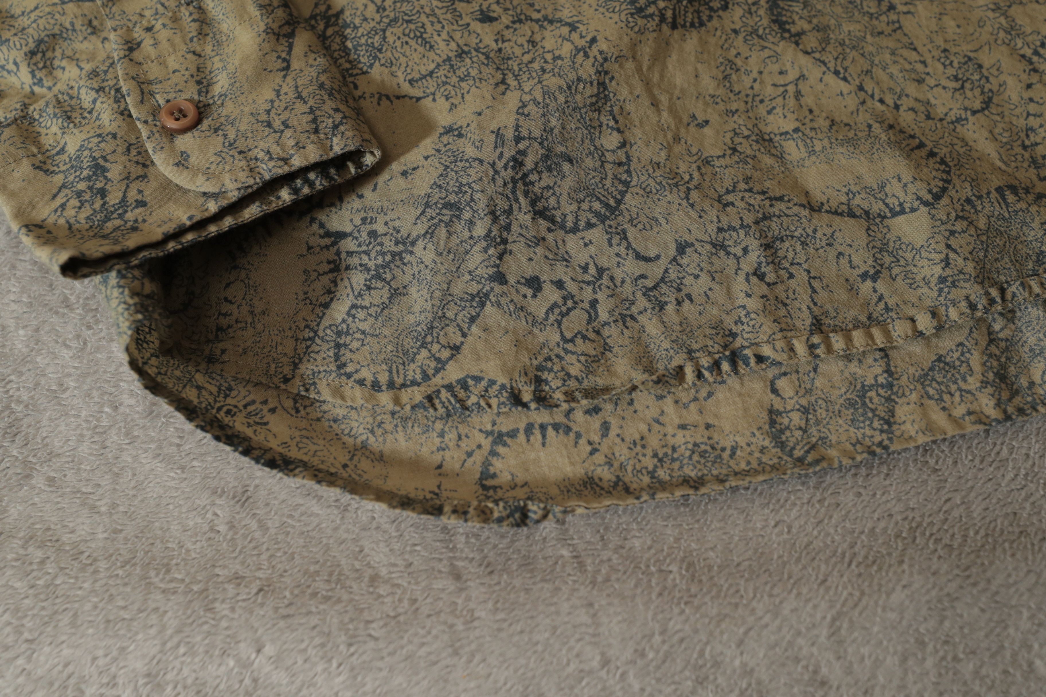 Express Express Brown Paisley 1/4 Button Long Sleeve Shirt (M) Size US M / EU 48-50 / 2 - 7 Thumbnail