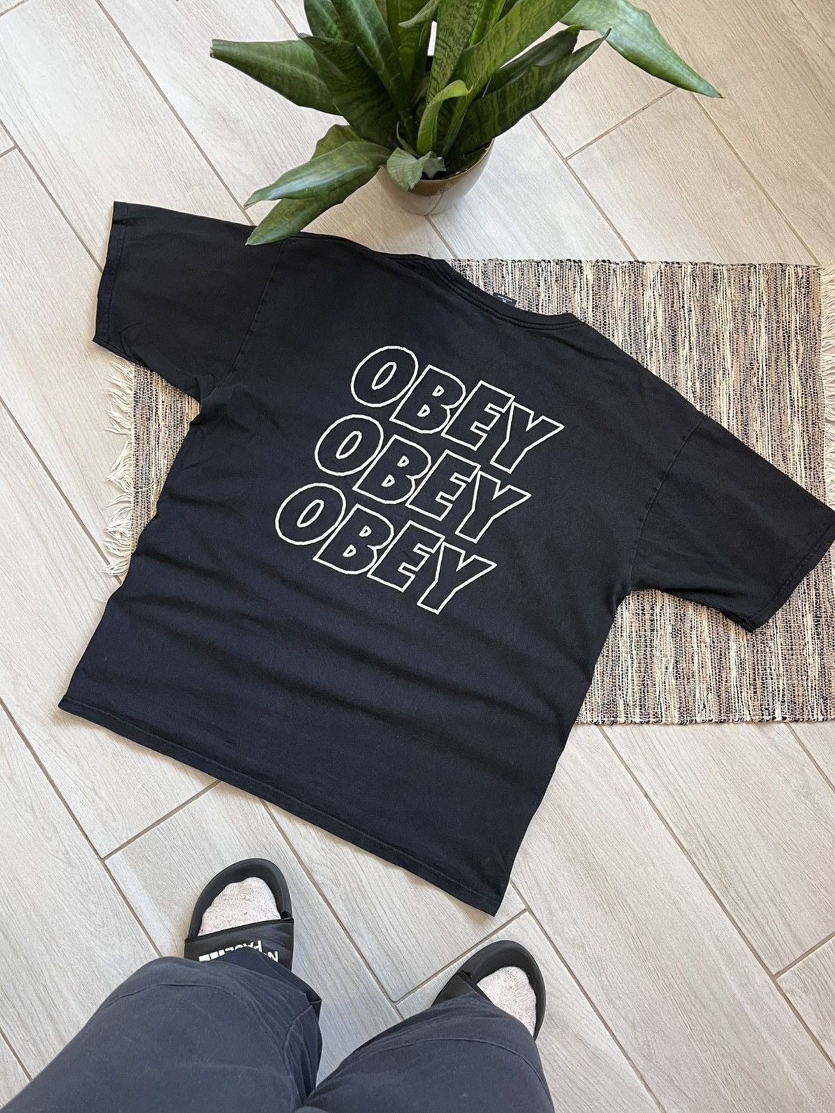 Obey Vintage Obey Tshirt Sk8 Faded Black blank tee big logo Size US XL / EU 56 / 4 - 1 Thumbnail