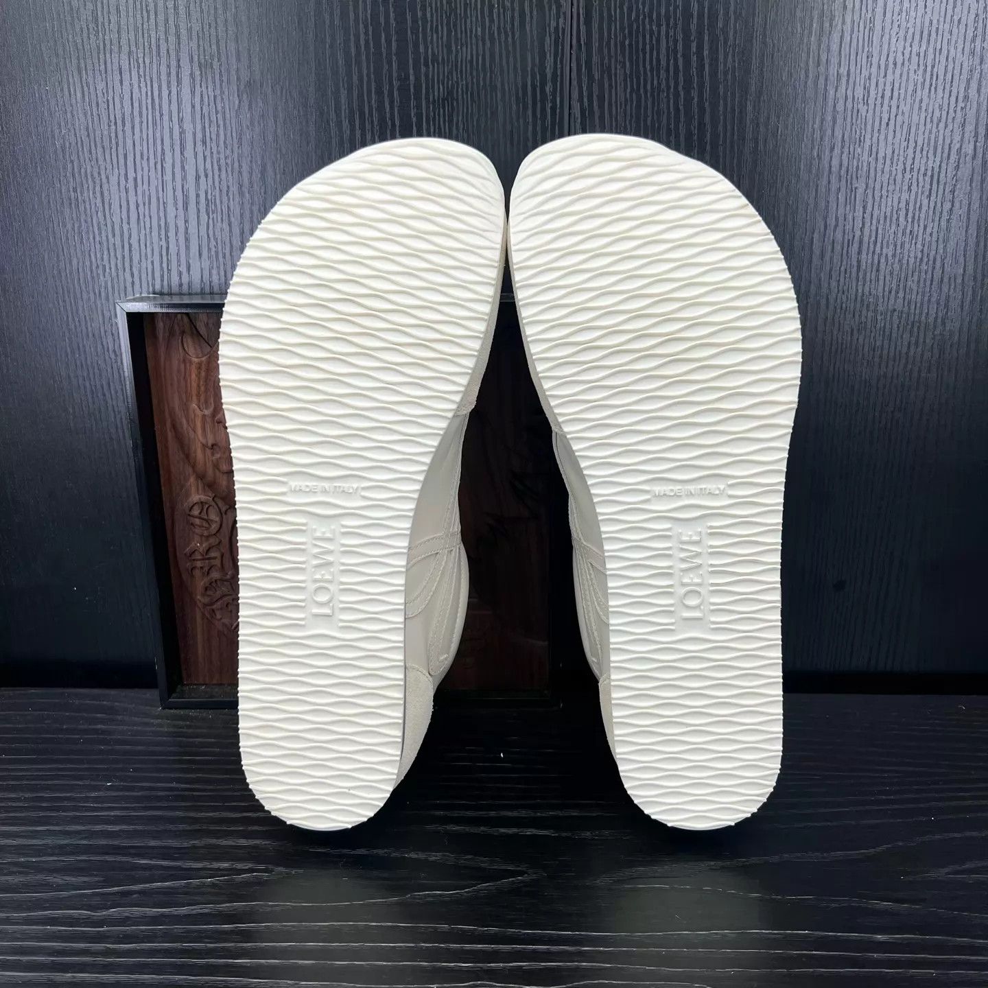 Loewe LOEWE Runner 2.0 White Beige 42 Worn w/ Box & Accs Size US 9 / EU 42 - 7 Thumbnail
