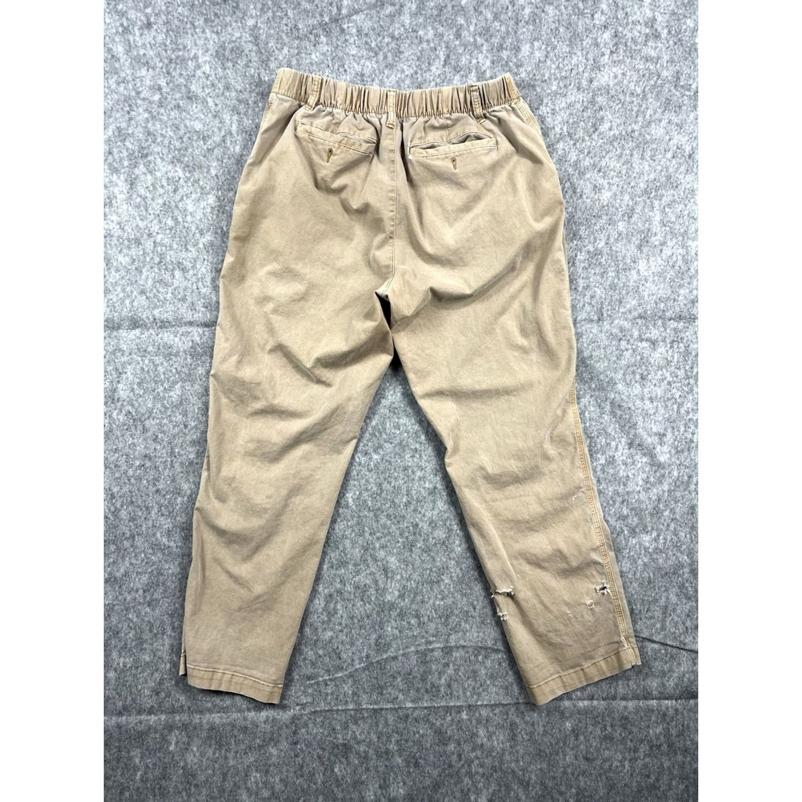 Old Navy Old Navy Men’s OG Chino Straight Leg Stretch Flat Front Khaki Pants L Regular Beige 90s Preppy Mens Pants Size US 33 - 2 Thumbnail