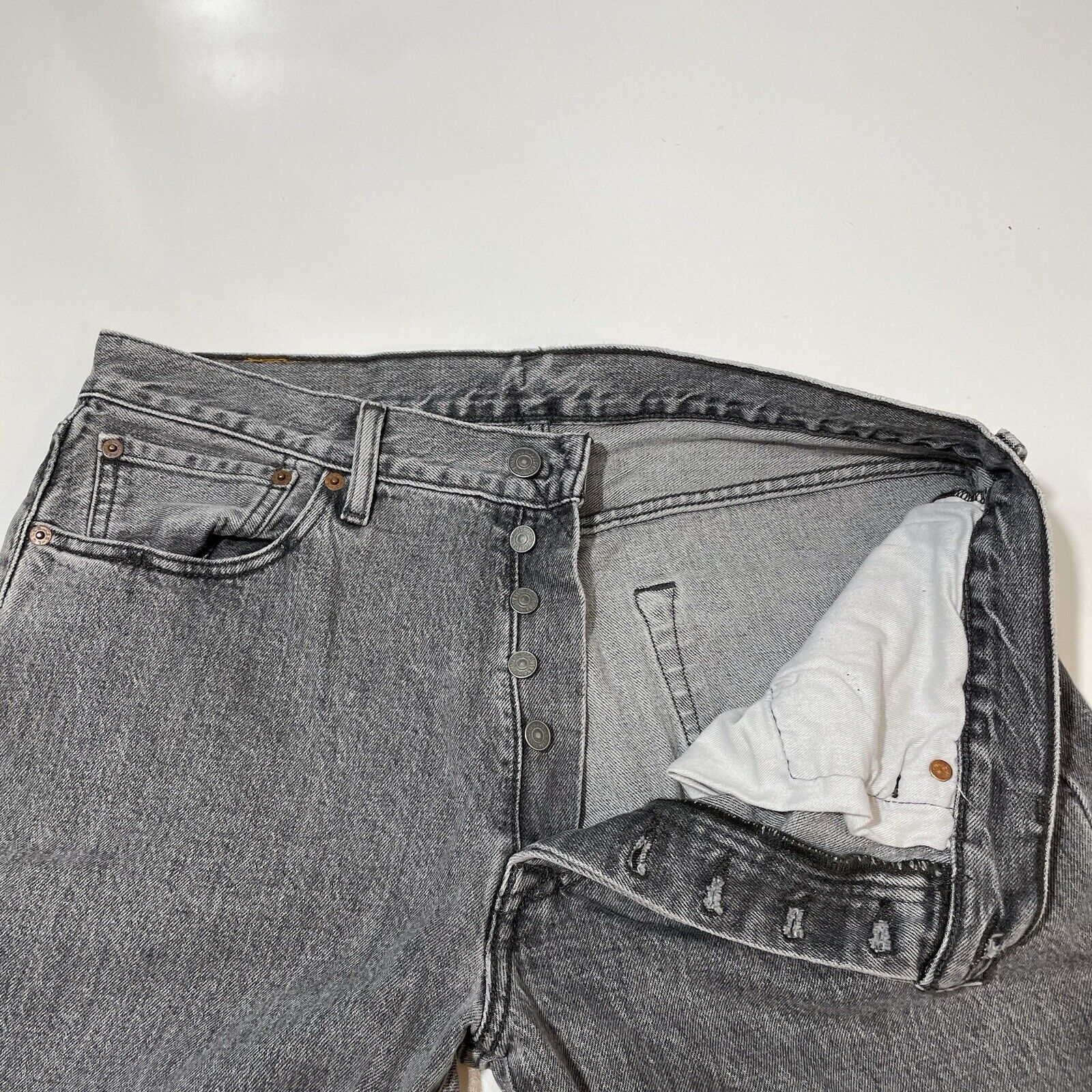 Levi's Levis 501 Jeans Men’s Straight Leg Button Fly 34x32 Charcoal Size US 34 / EU 50 - 9 Thumbnail