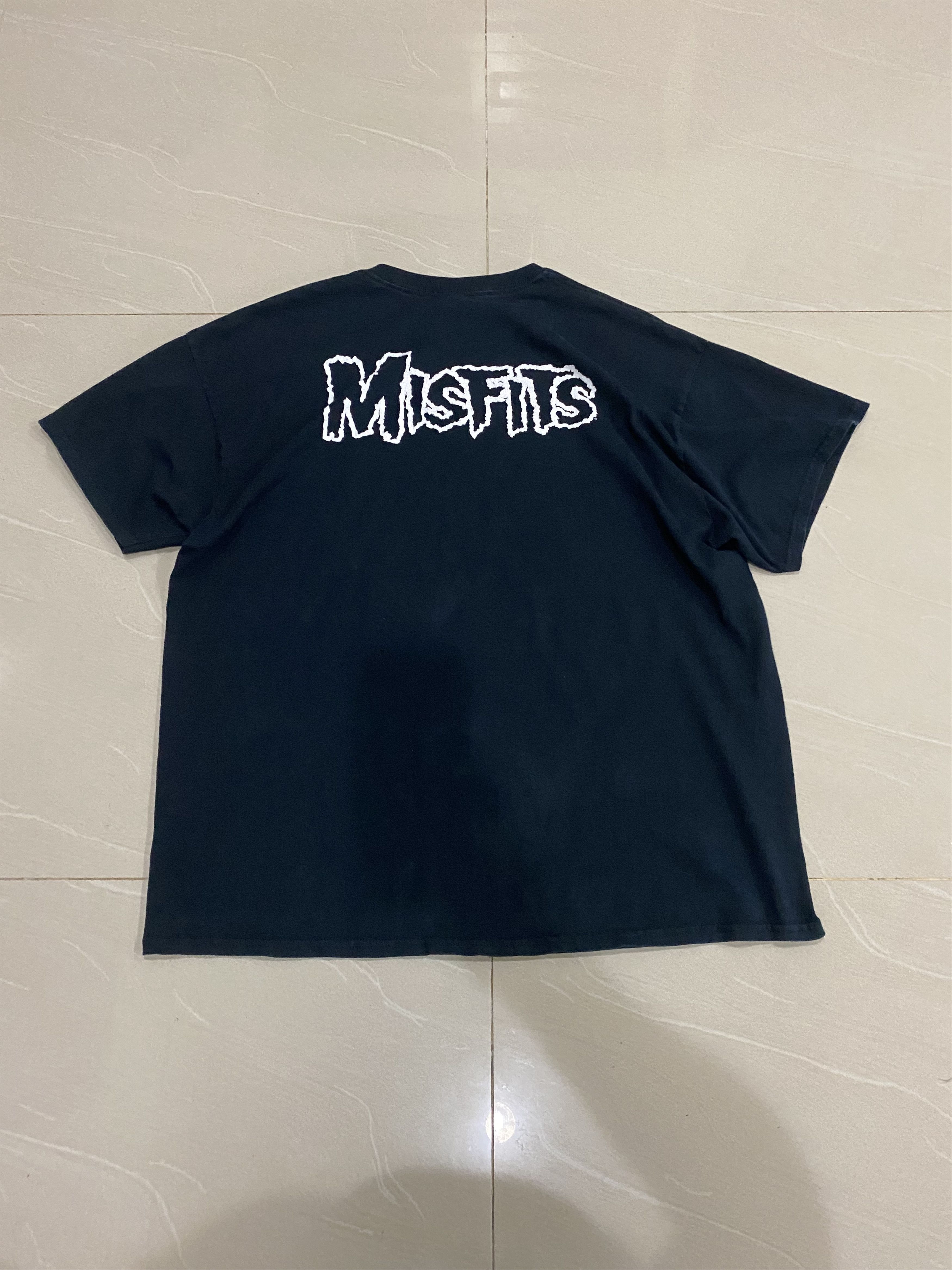 Band Tees The Misfits Punk Rock Tour Tee Distressed Shirt Size US XL / EU 56 / 4 - 4 Thumbnail
