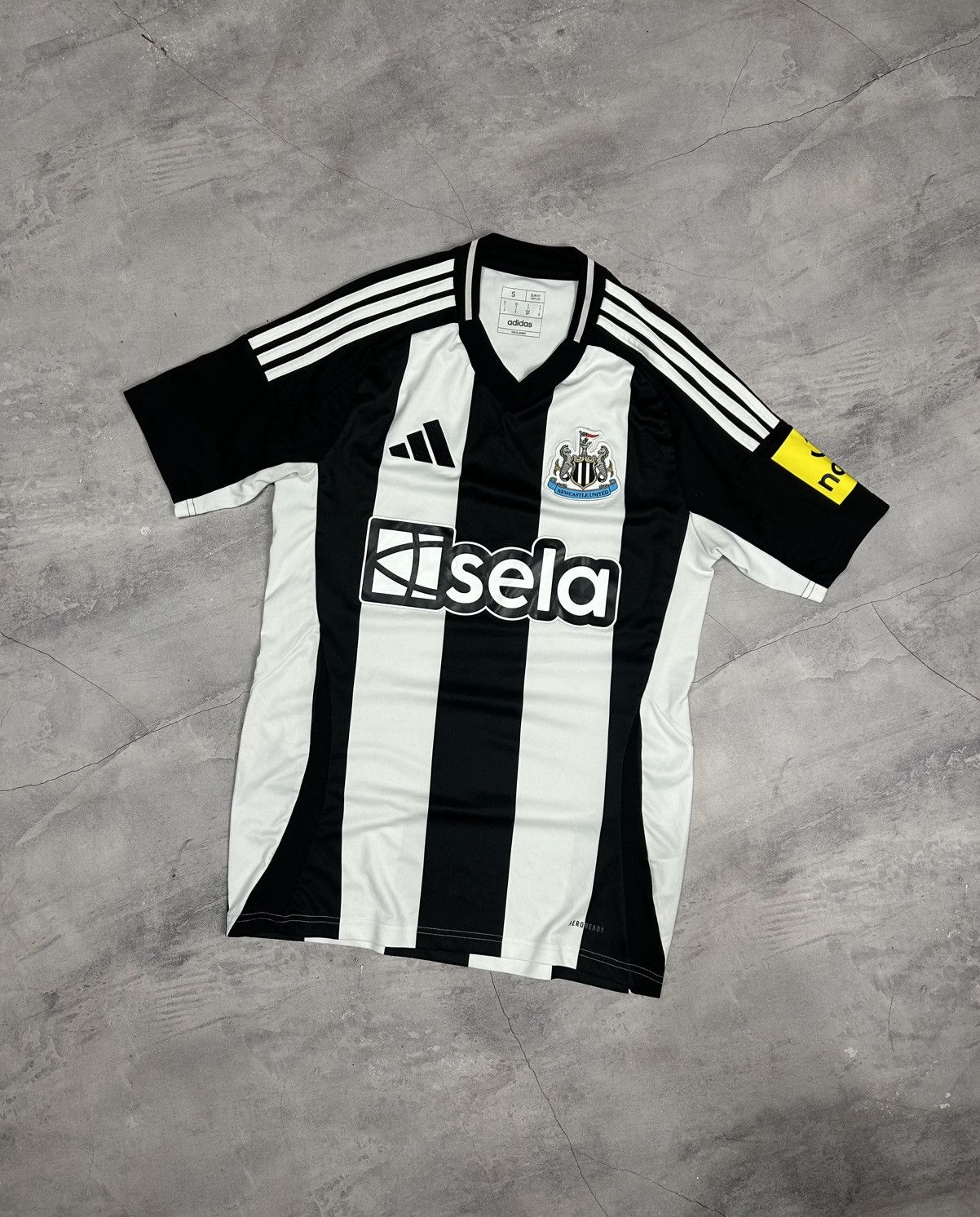 Adidas 2024-25 Adidas Men’s Newcastle United Home Soccer Jersey Size US S / EU 44-46 / 1 - 1 Thumbnail