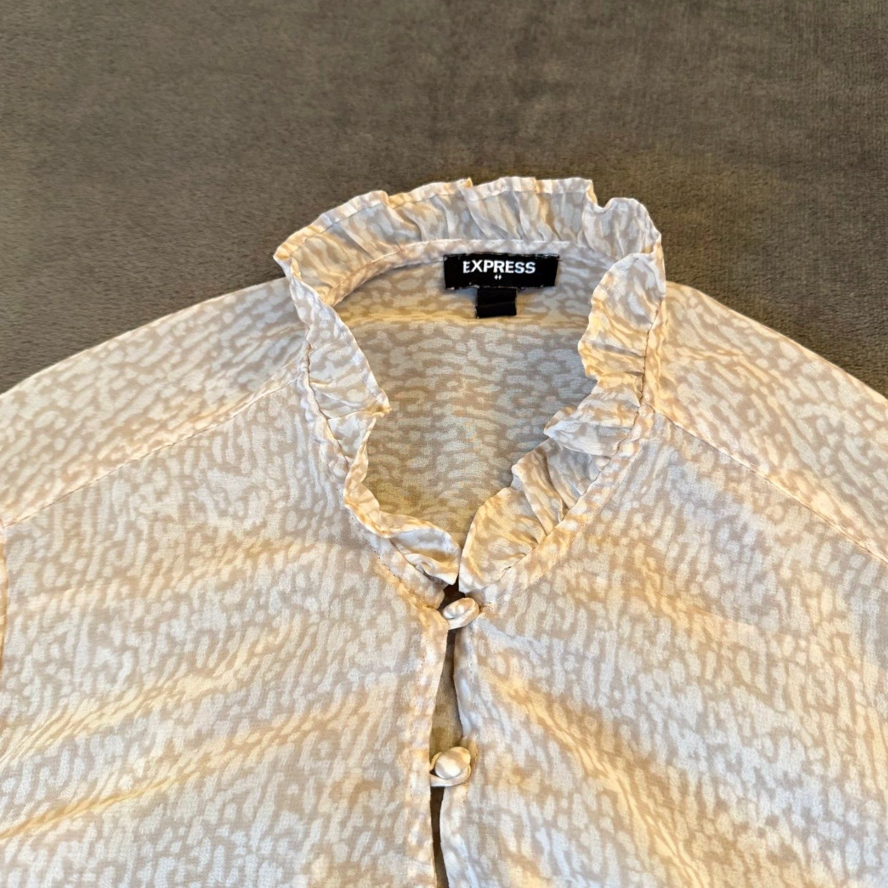 Express Express Blouse Womens Medium Shirt Animal Print Ruffle Button Front Sheer Long Sleeve Beige 90s? Size M / US 6-8 / IT 42-44 - 2 Thumbnail