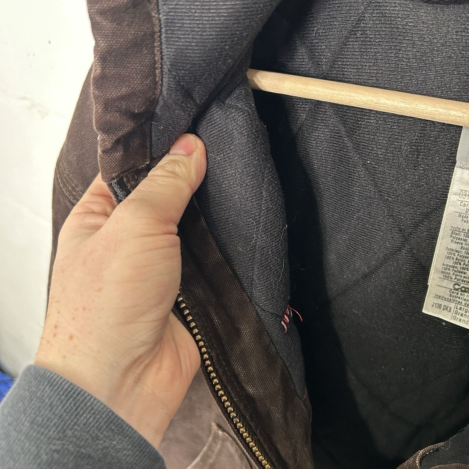 Carhartt Vintage Carhartt Hooded Active Jacket “Dark Brown” J130 DKB Size US L / EU 52-54 / 3 - 14 Thumbnail