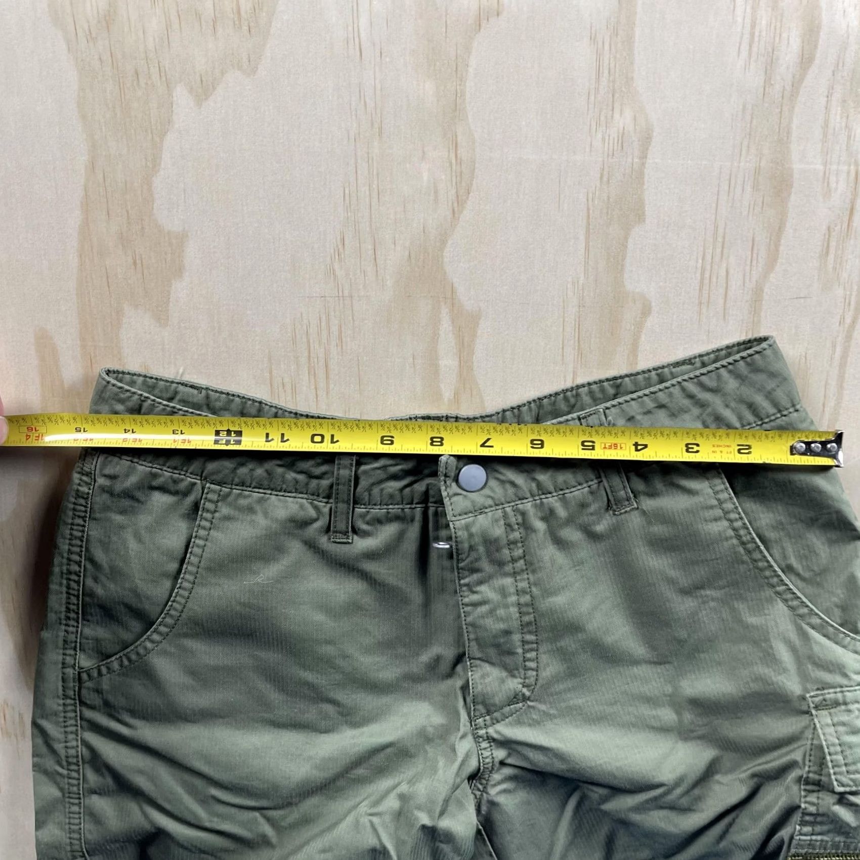 Hurley VINTAGE Hurley Shorts Boys 3 Green Cargo Twill Zip Pocket Flat Front Utility Size 26" / US 2 / IT 38 - 4 Thumbnail
