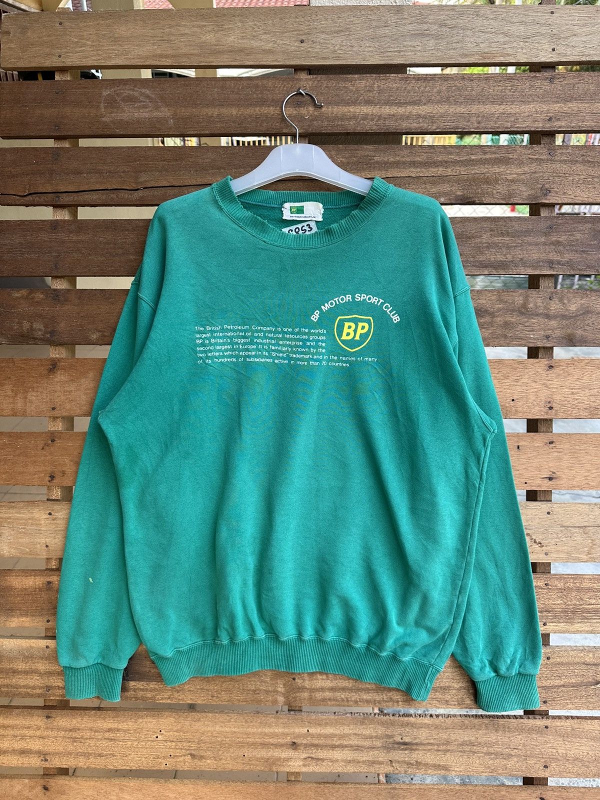 Formula 1 Vintage Distressed British Petroleum BP Sweatshirt Size US L / EU 52-54 / 3 - 1 Thumbnail