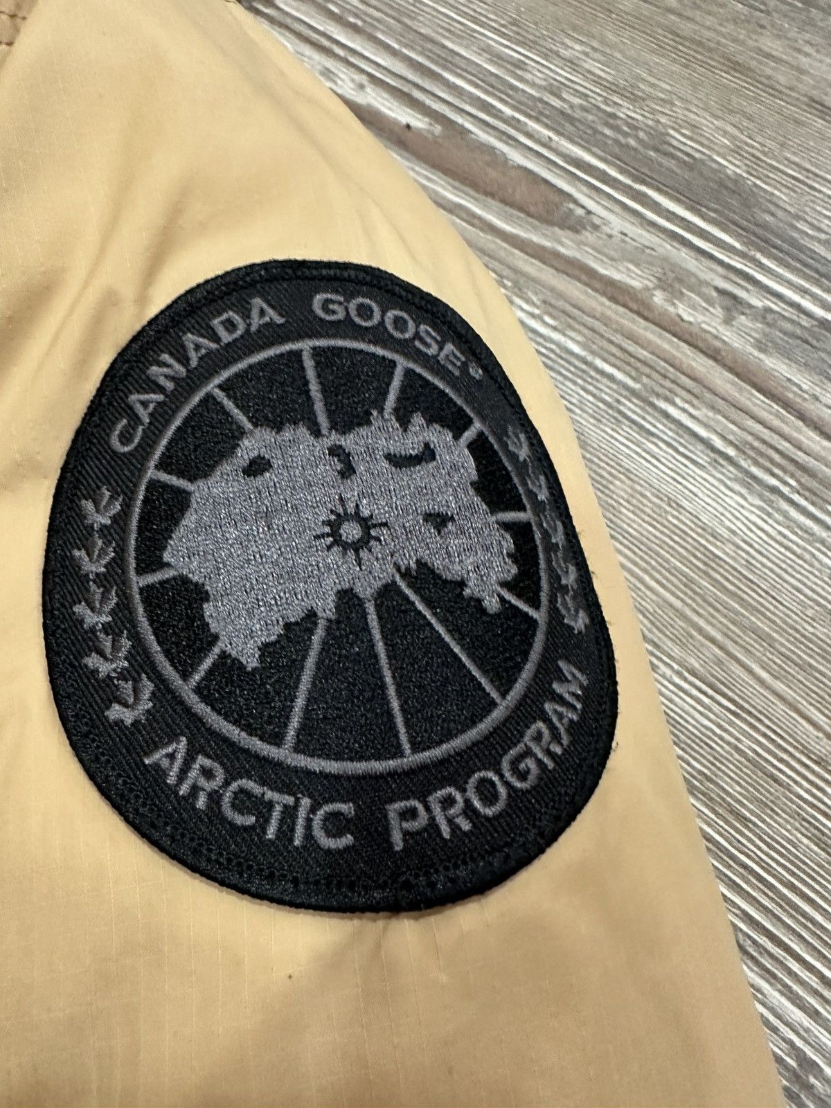 Canada Goose Canada goose mens manitoba parka size M Size US M / EU 48-50 / 2 - 7 Thumbnail