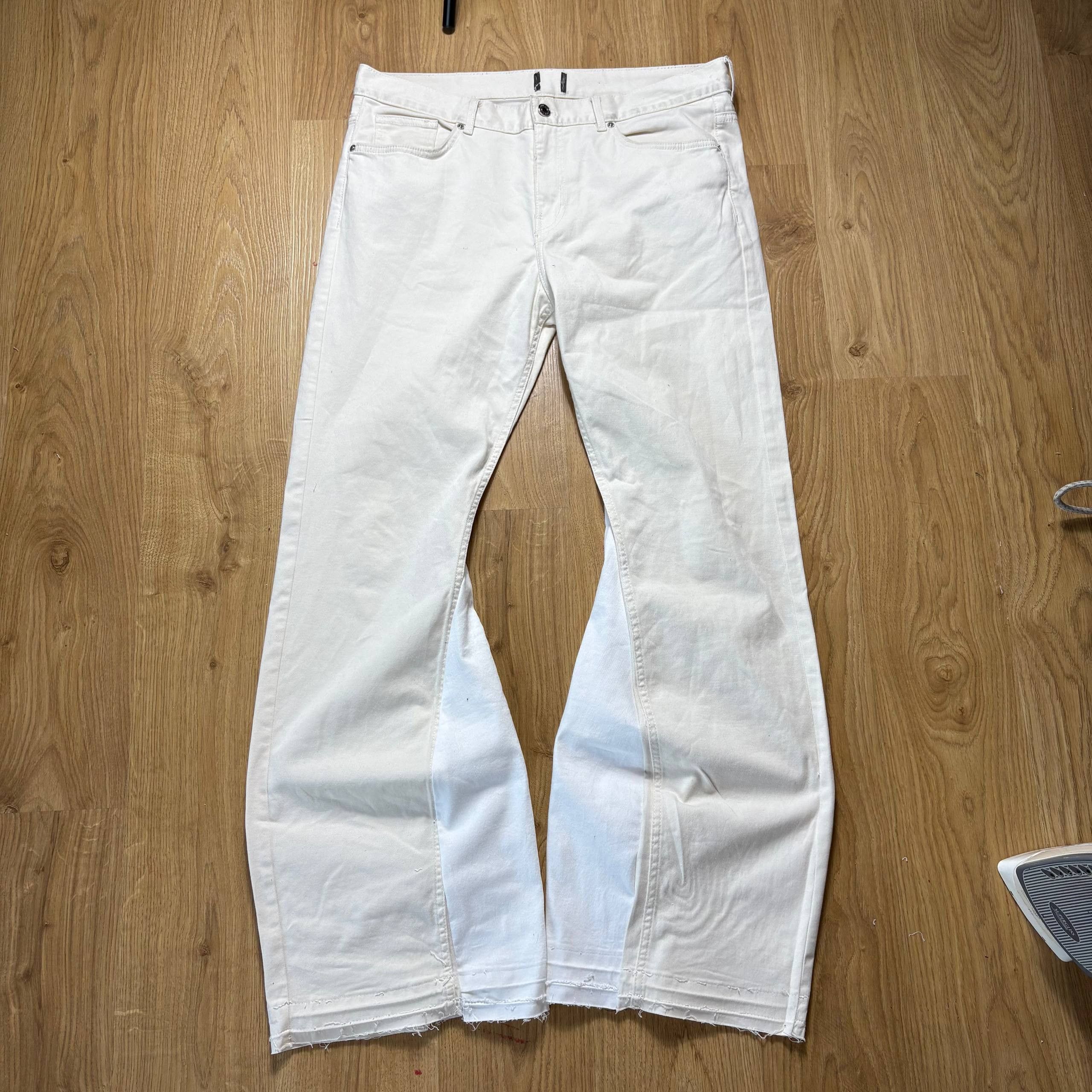 Japanese Brand Custom white Baggy Distressed Jeans Painted Wide Leg Size US 31 - 4 Thumbnail