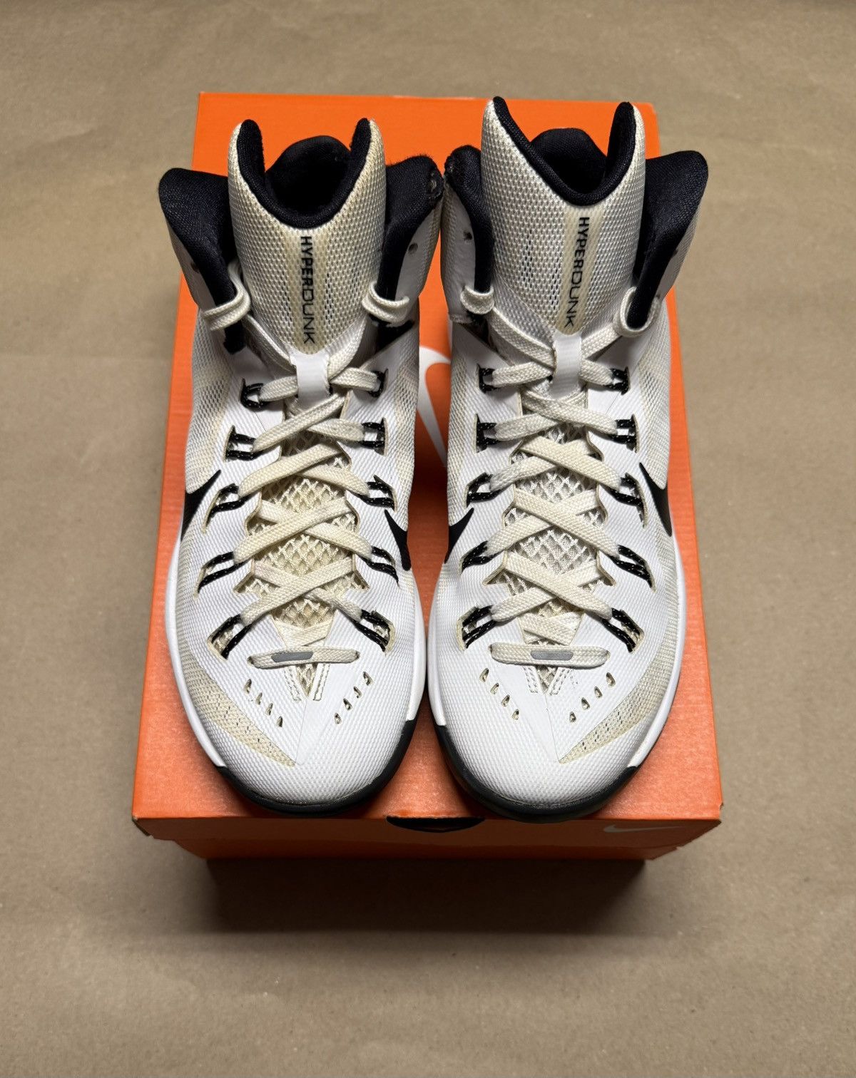 Nike Nike Hyperdunk 2014 Women’s White Black size 8.5 Basketball! Size US 8.5 / IT 38.5 - 3 Thumbnail