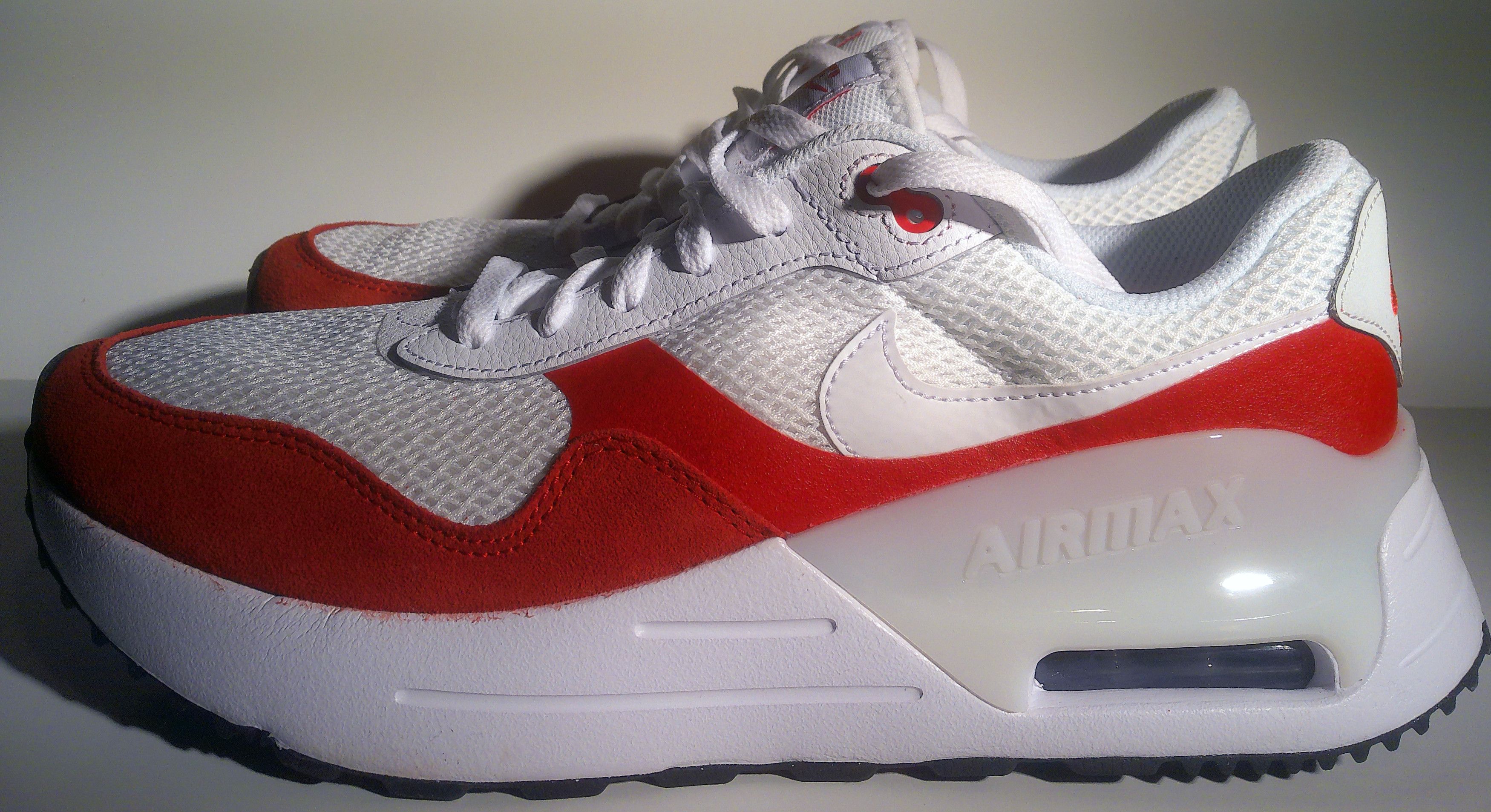 Nike Nike Air Max SYSTM White University Red New in Box Size US 11.5 / EU 44-45 - 3 Thumbnail