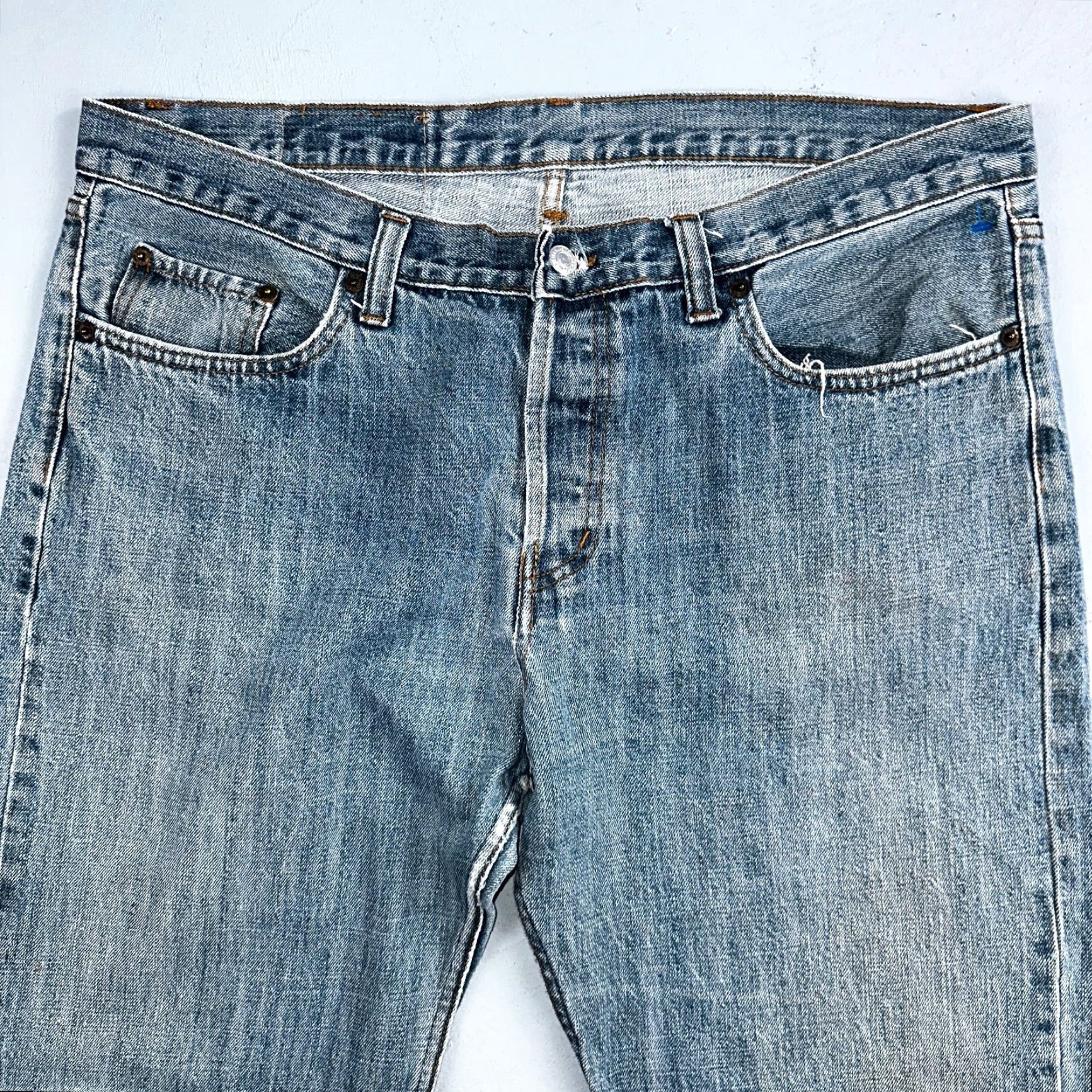 Levi's Levi's 501 Jeans Vintage 90s Straight Men Blue Denim 38x29 Regular Mid Rise Button Closure MENS Size US 38 / EU 54 - 2 Thumbnail
