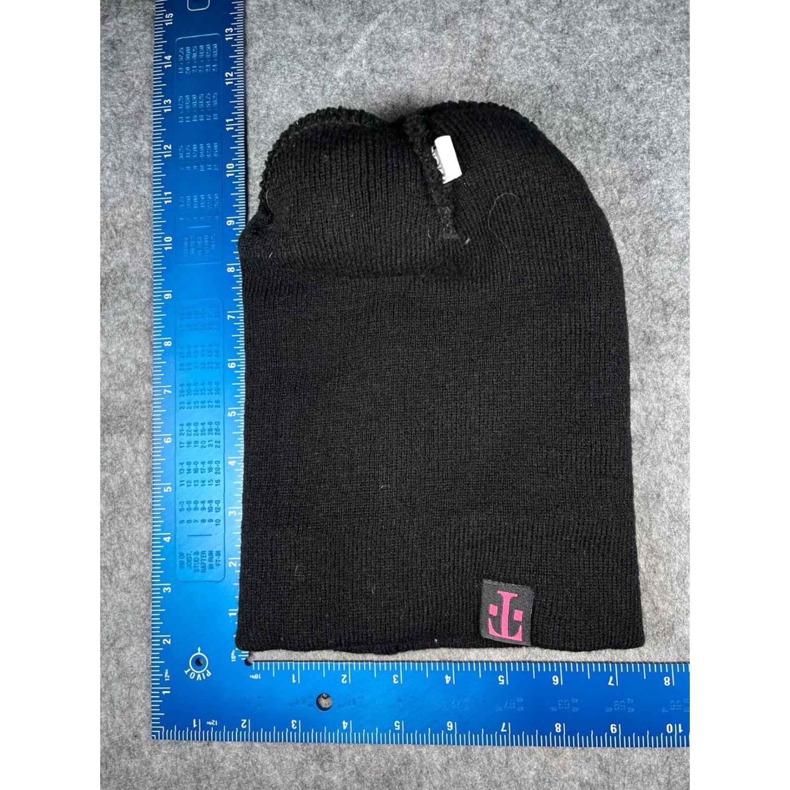 Pinko T-Mobile Beanie Toque Hat Unisex Adults One Size Pink Black 100% Acrylic Knit Logo Ski Pom Beanie Size ONE SIZE - 6 Thumbnail