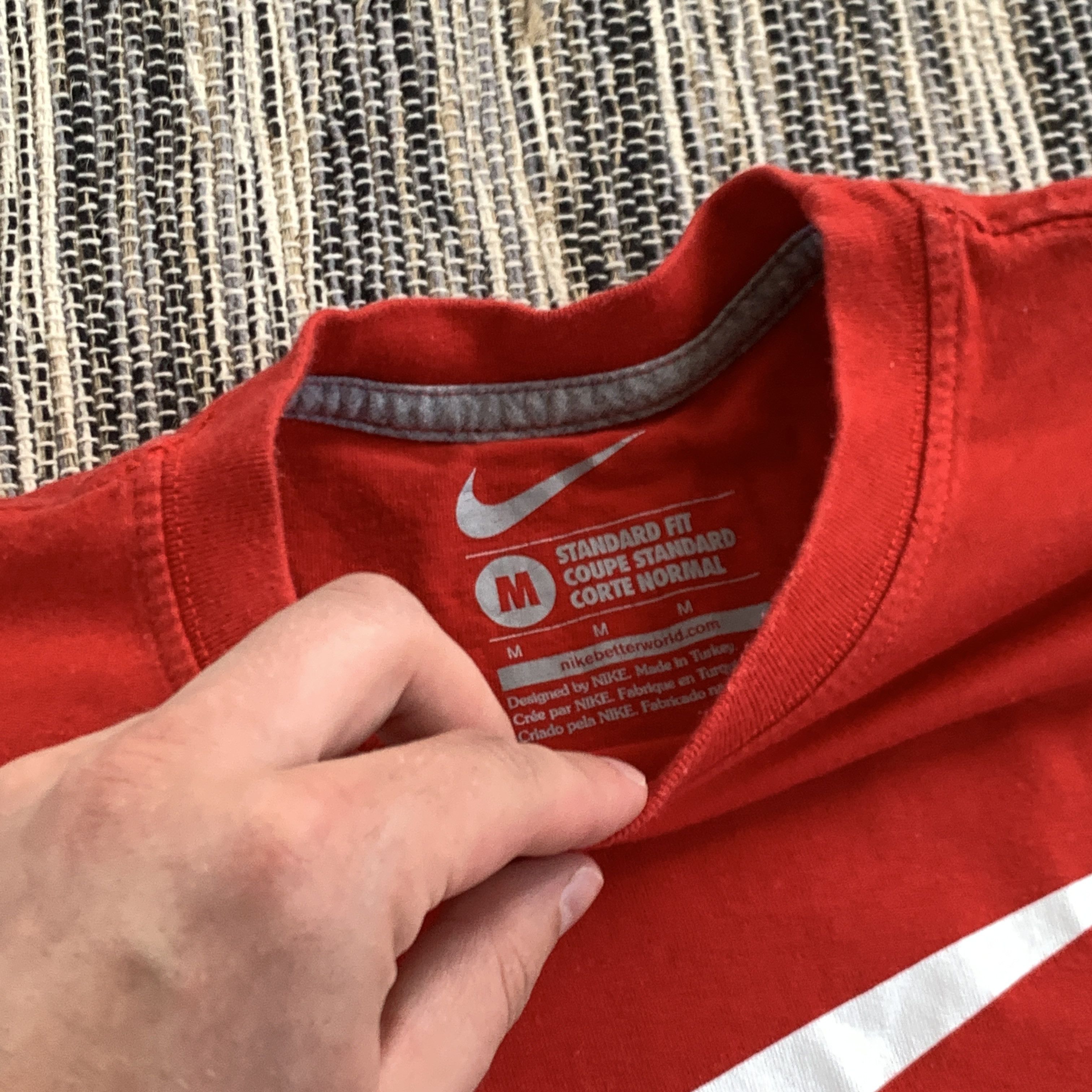 Nike Nike Big Swoosh Icon Red Graphic Tee Shirt Size US M / EU 48-50 / 2 - 5 Thumbnail
