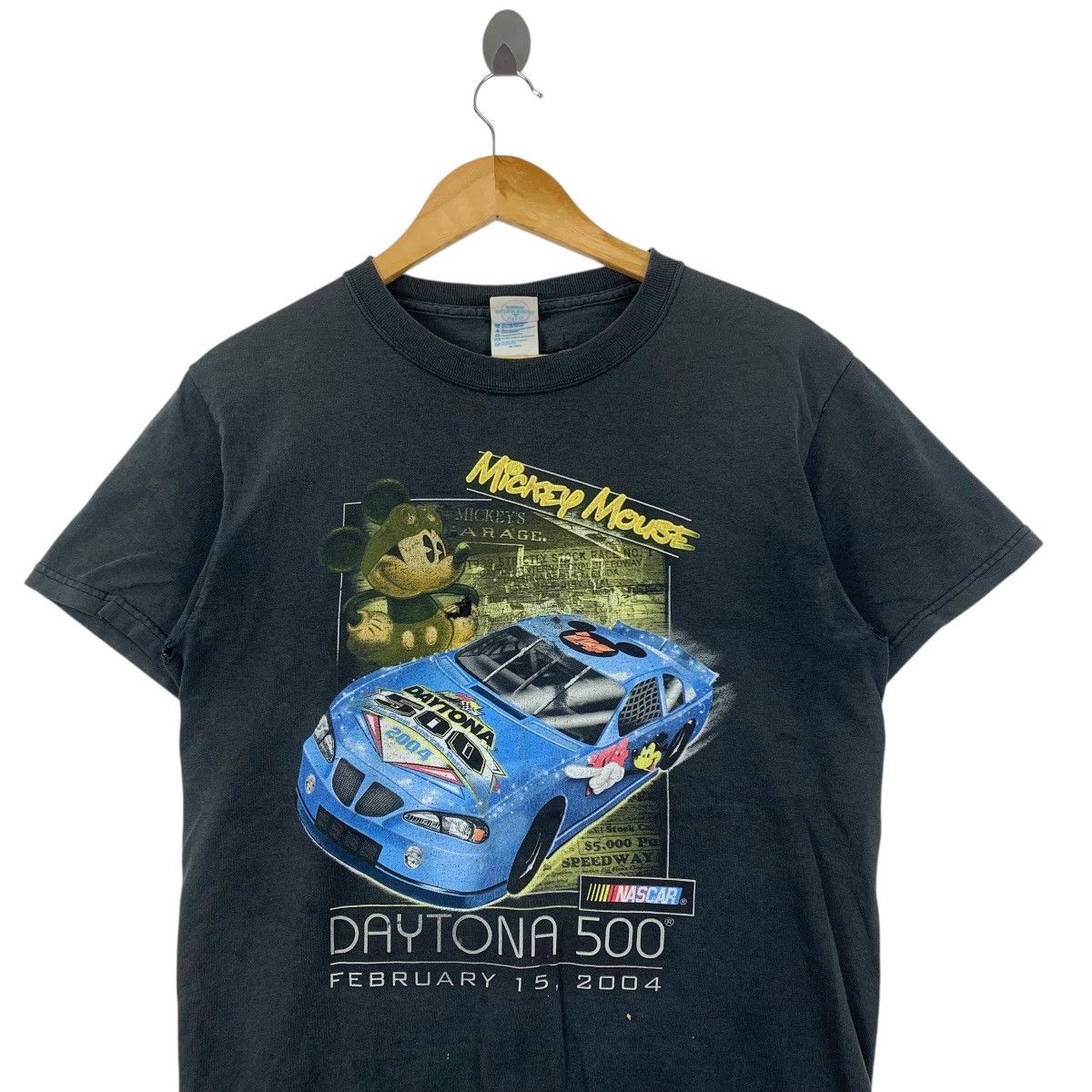 NASCAR Vintage 2004 Daytona 500 Mickey Mouse NASCAR Tshirt Size US S / EU 44-46 / 1 - 2 Thumbnail